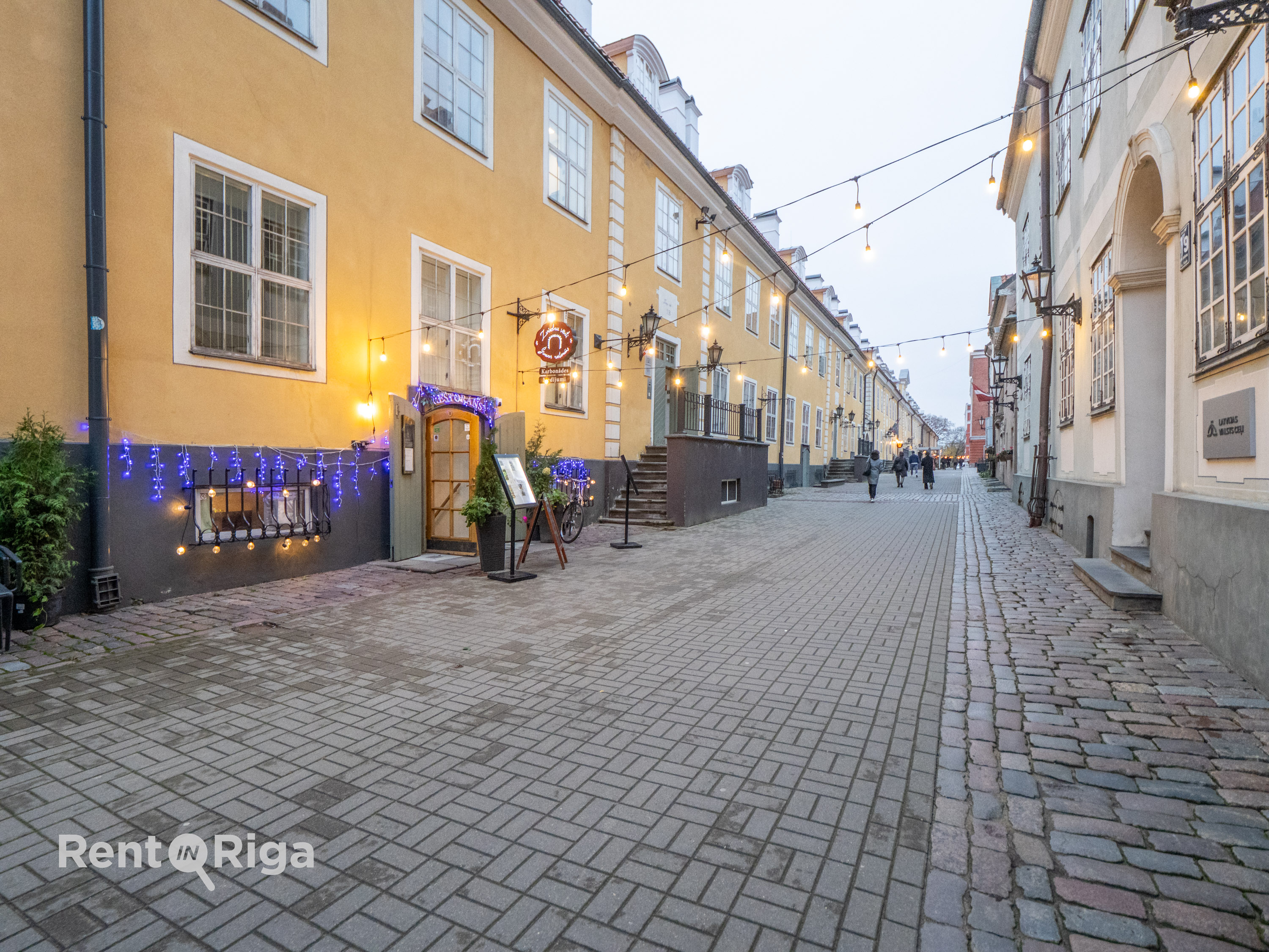 Iznomā tirdzniecības telpas, Torņa iela - Attēls 1