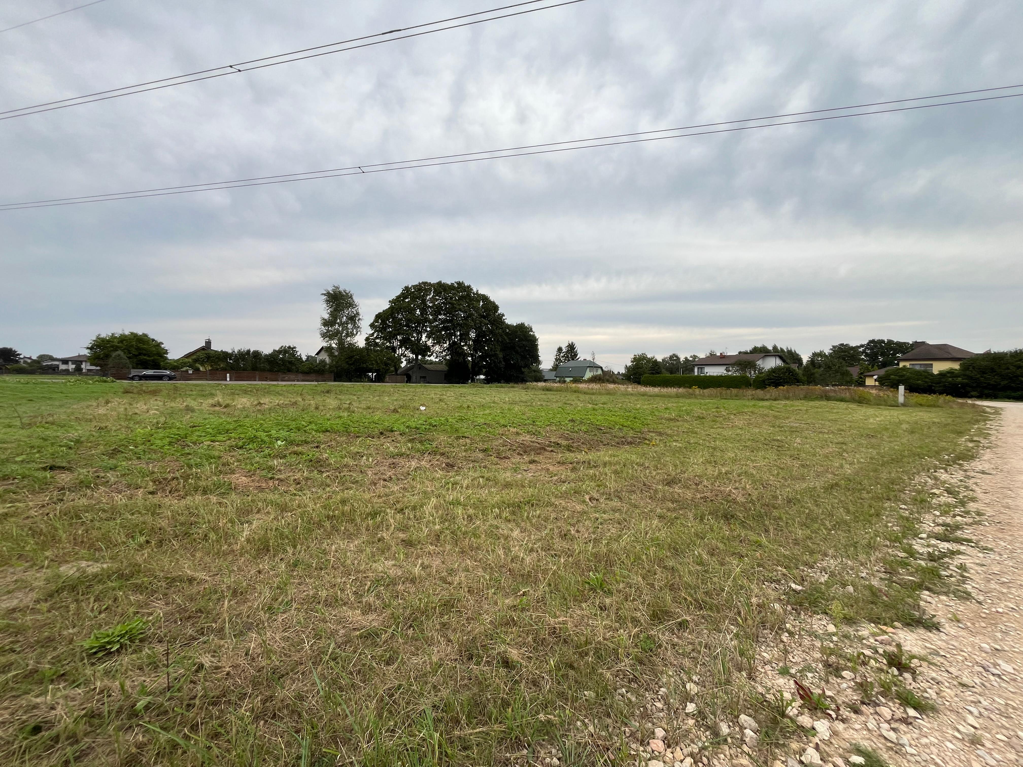 Pārdod zemi, Kāpu iela - Attēls 1