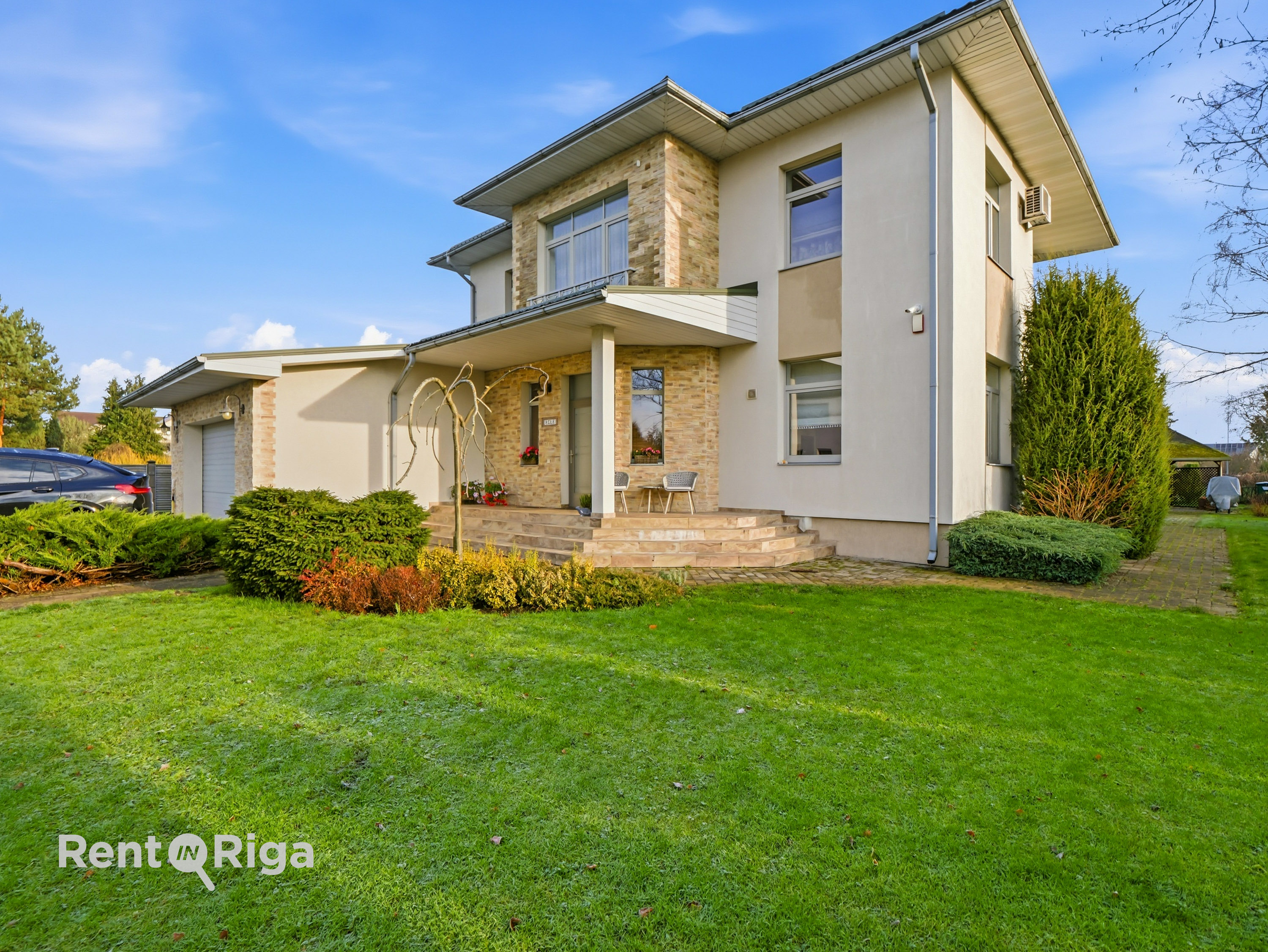 Pārdod māju, Kalēju iela - Attēls 1