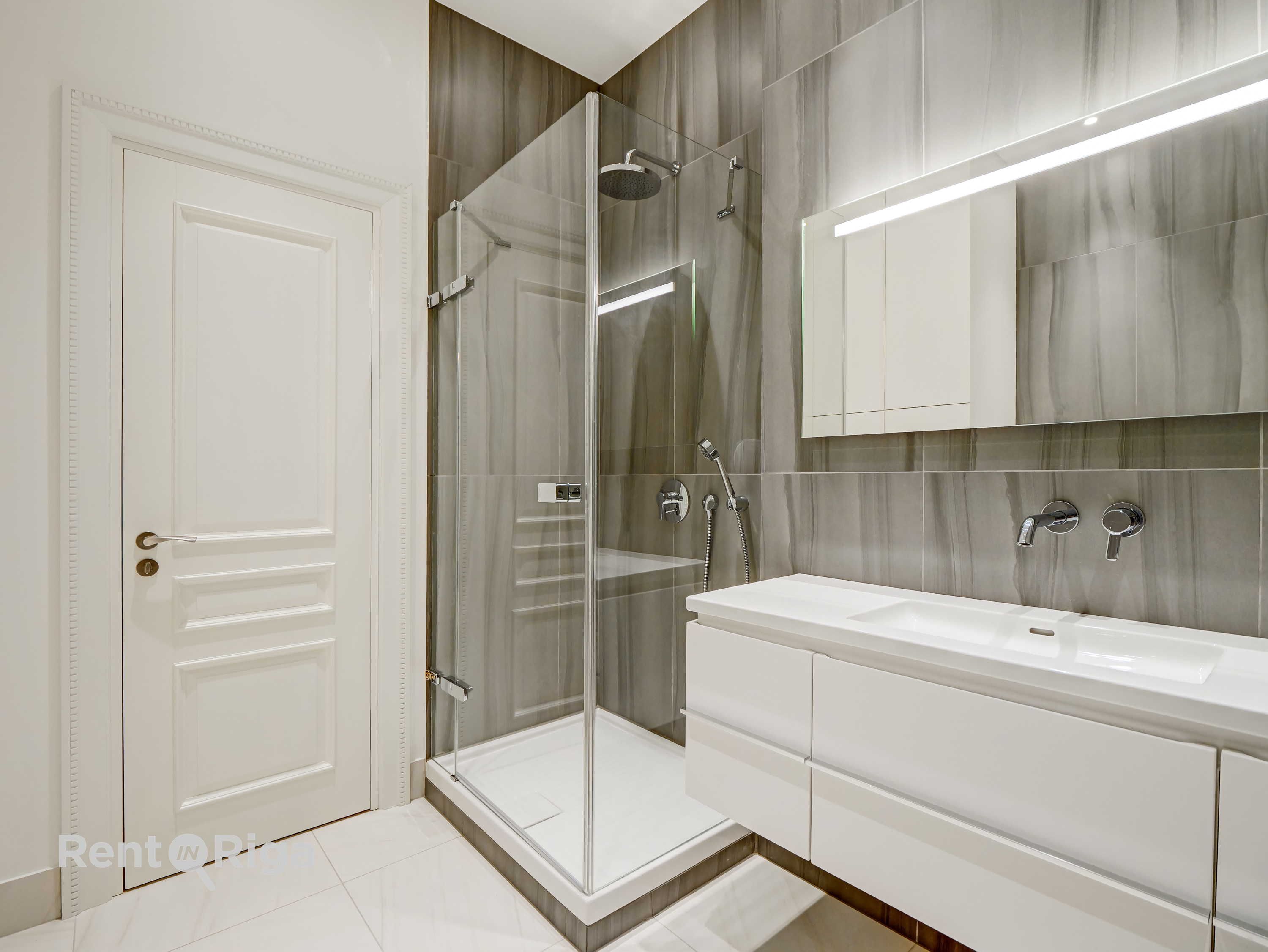 Izīrē dzīvokli, Elizabetes iela 18 - Attēls 1