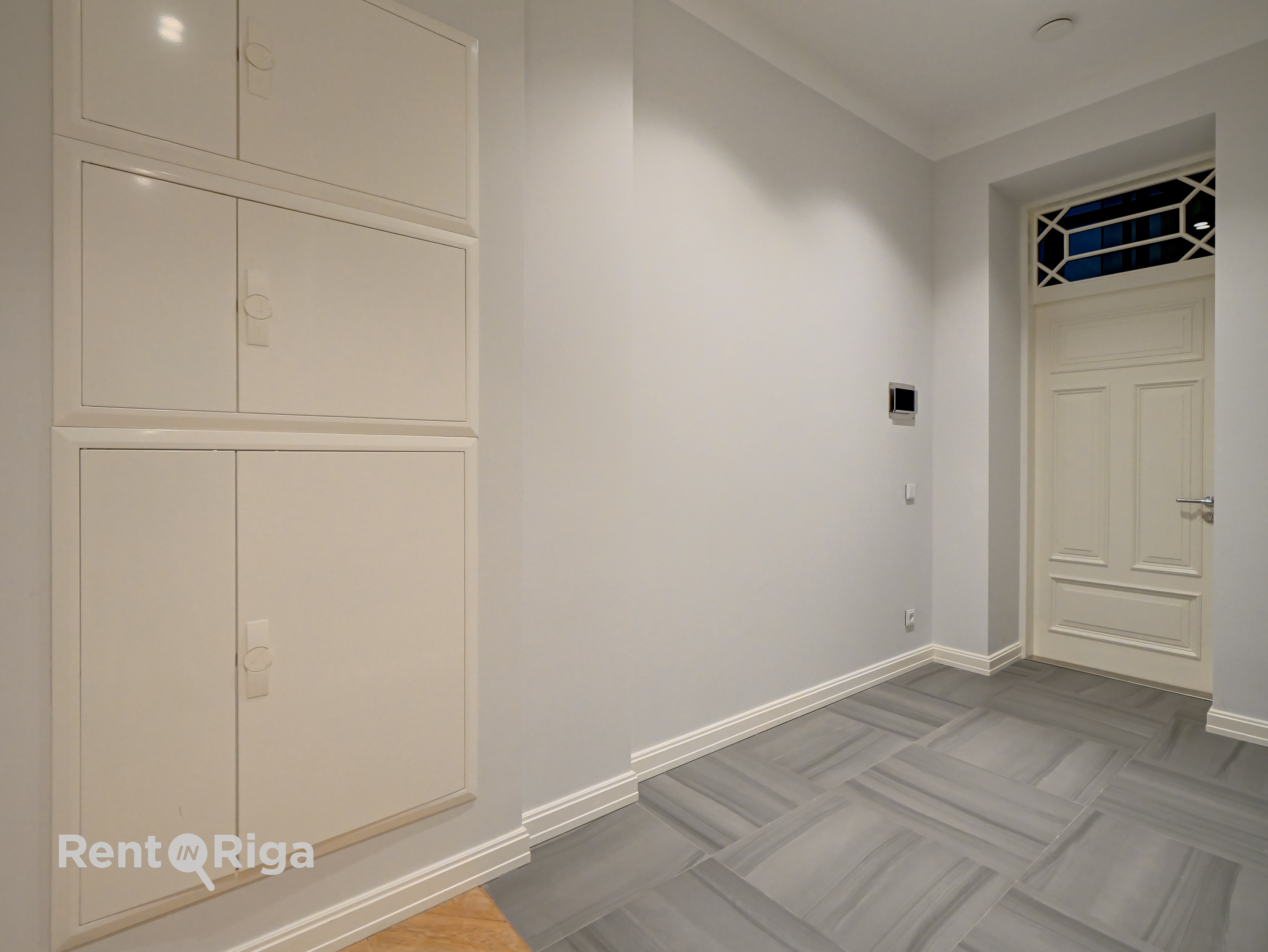 Izīrē dzīvokli, Elizabetes iela 18 - Attēls 1