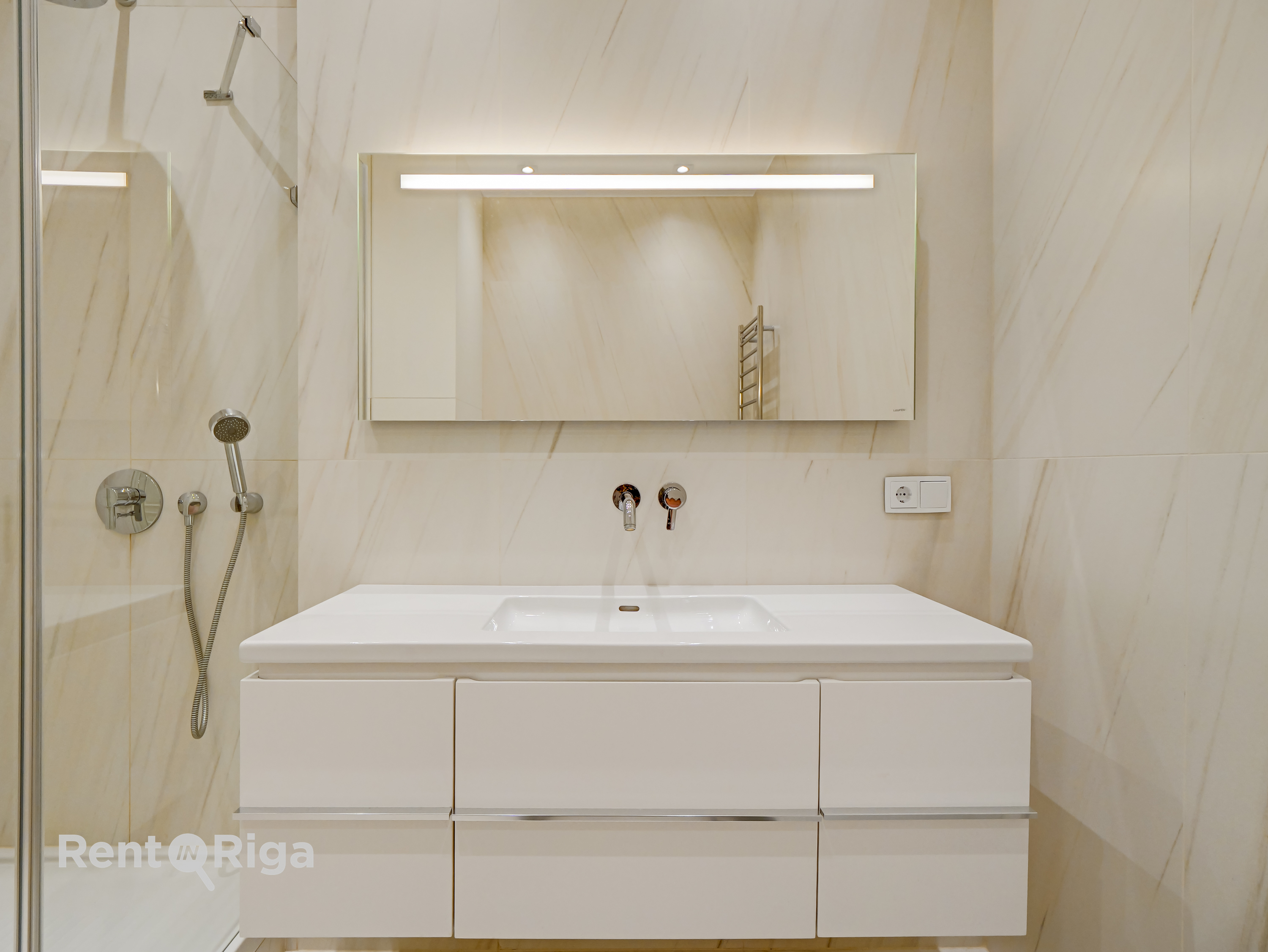 Izīrē dzīvokli, Elizabetes iela 18 - Attēls 1