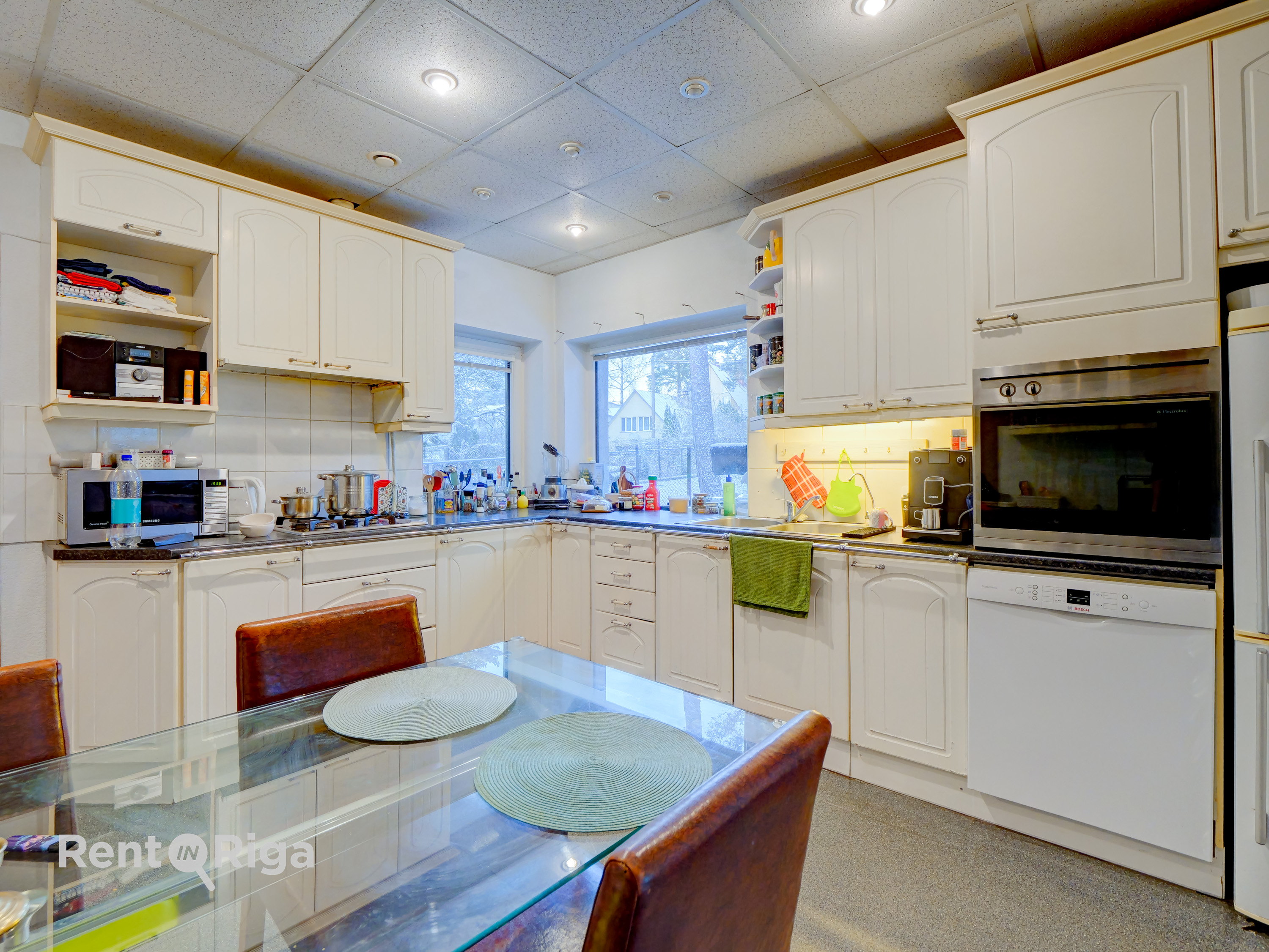 Pārdod māju, Augstienes iela - Attēls 1