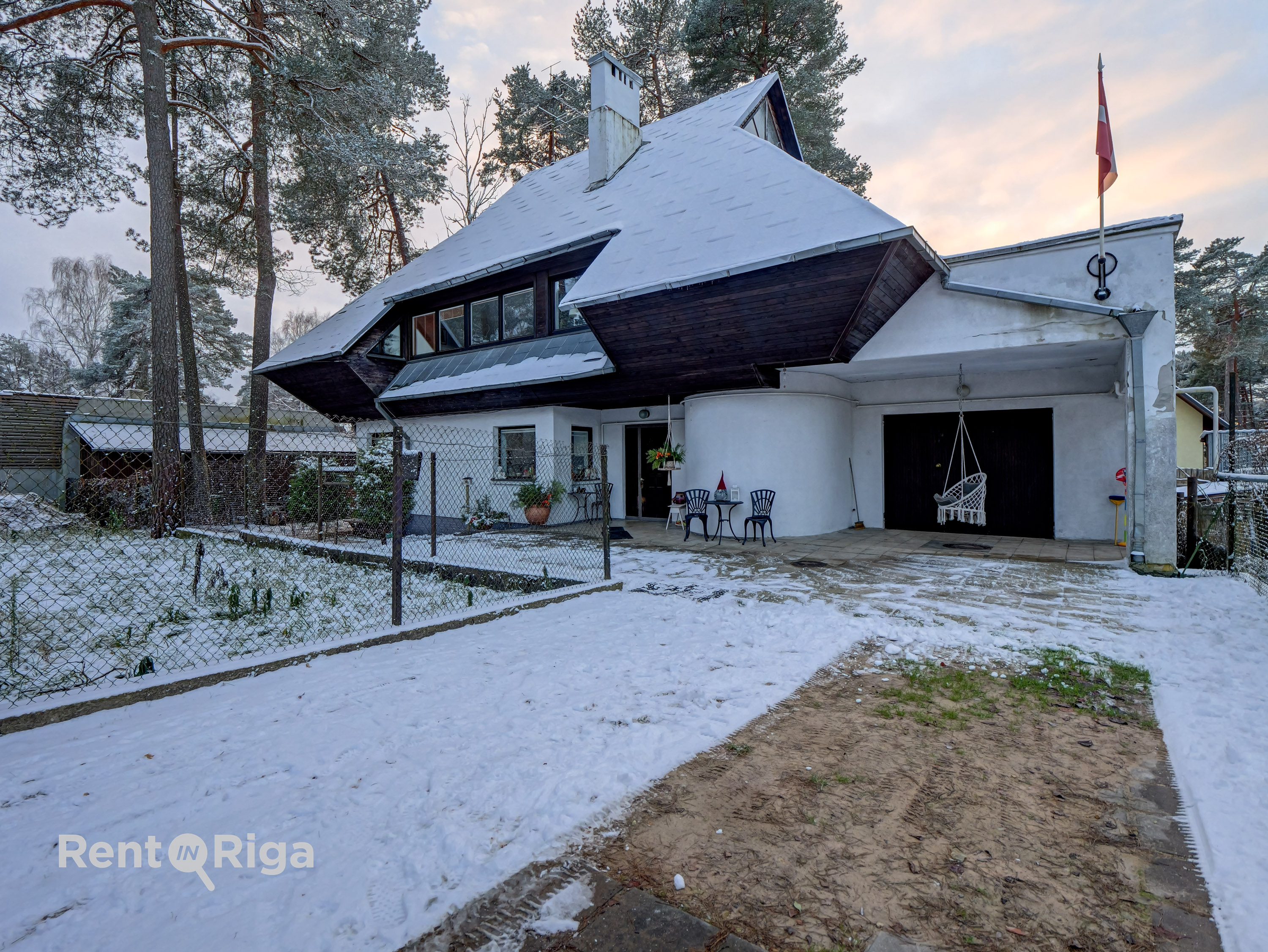 Pārdod māju, Augstienes iela - Attēls 1