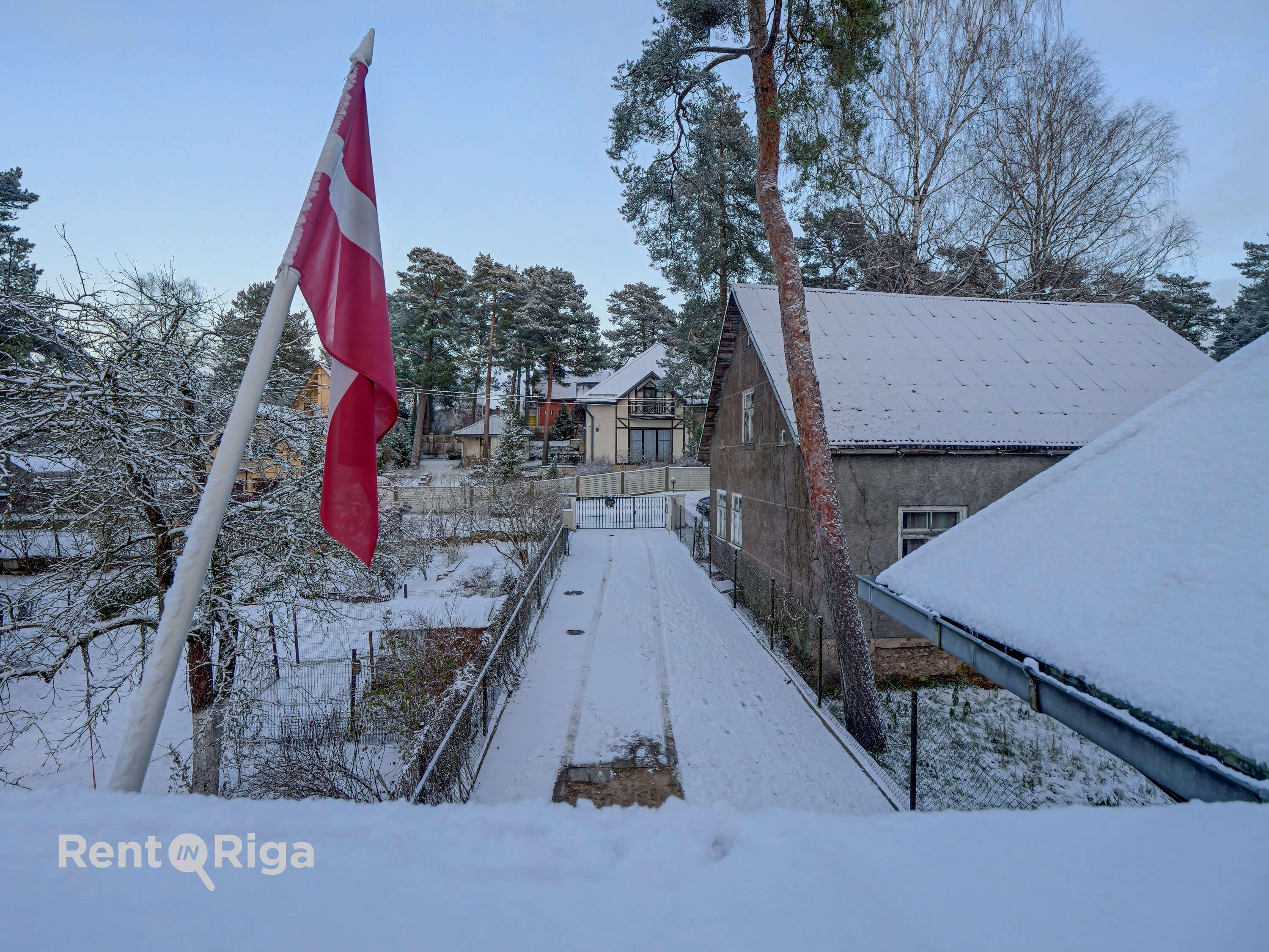 Pārdod māju, Augstienes iela - Attēls 1