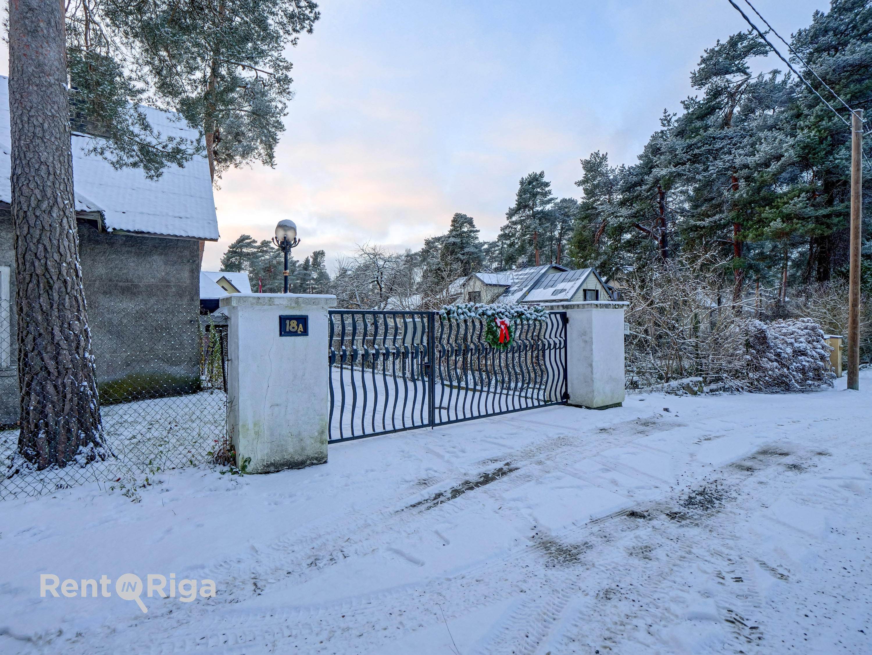 Pārdod māju, Augstienes iela - Attēls 1