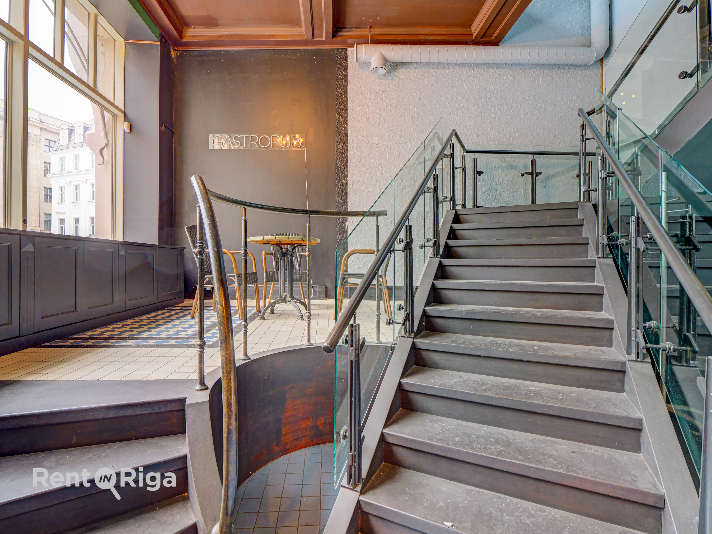 Iznomā tirdzniecības telpas, Tirgoņu iela - Attēls 1