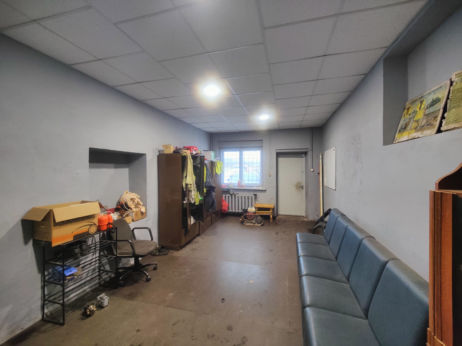 Iznomā noliktavu, Čuibes iela - Attēls 1