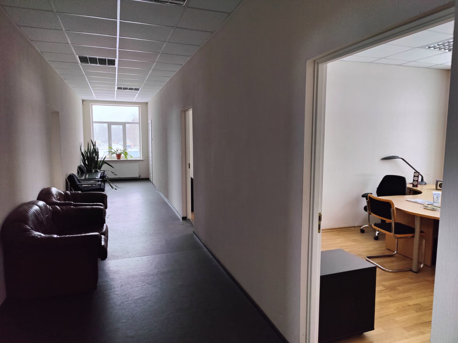 Iznomā noliktavu, Čuibes iela - Attēls 1