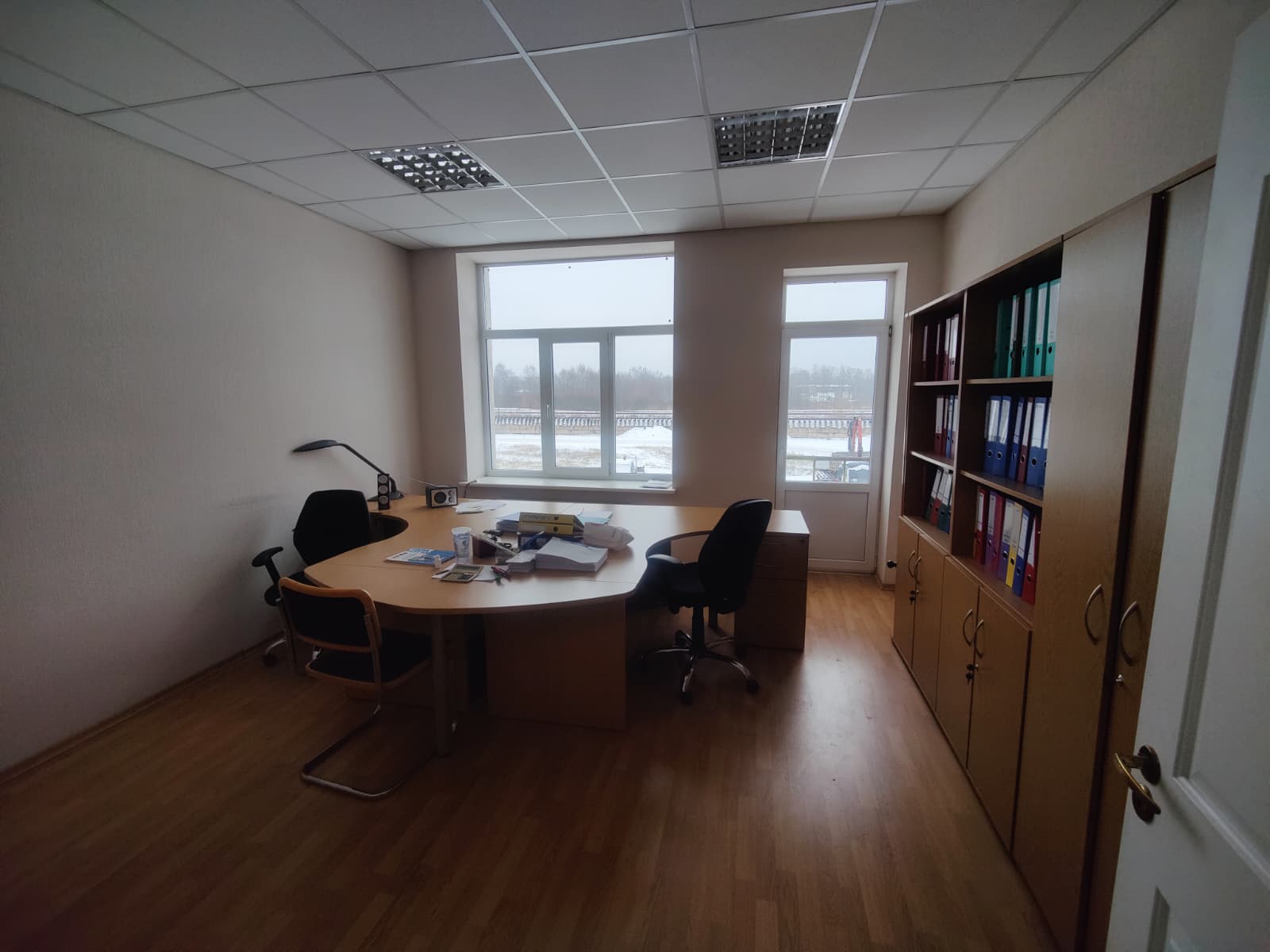 Iznomā noliktavu, Čuibes iela - Attēls 1