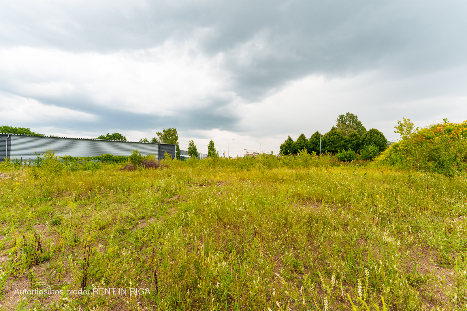 Pārdod zemi, Ulbrokas iela - Attēls 1