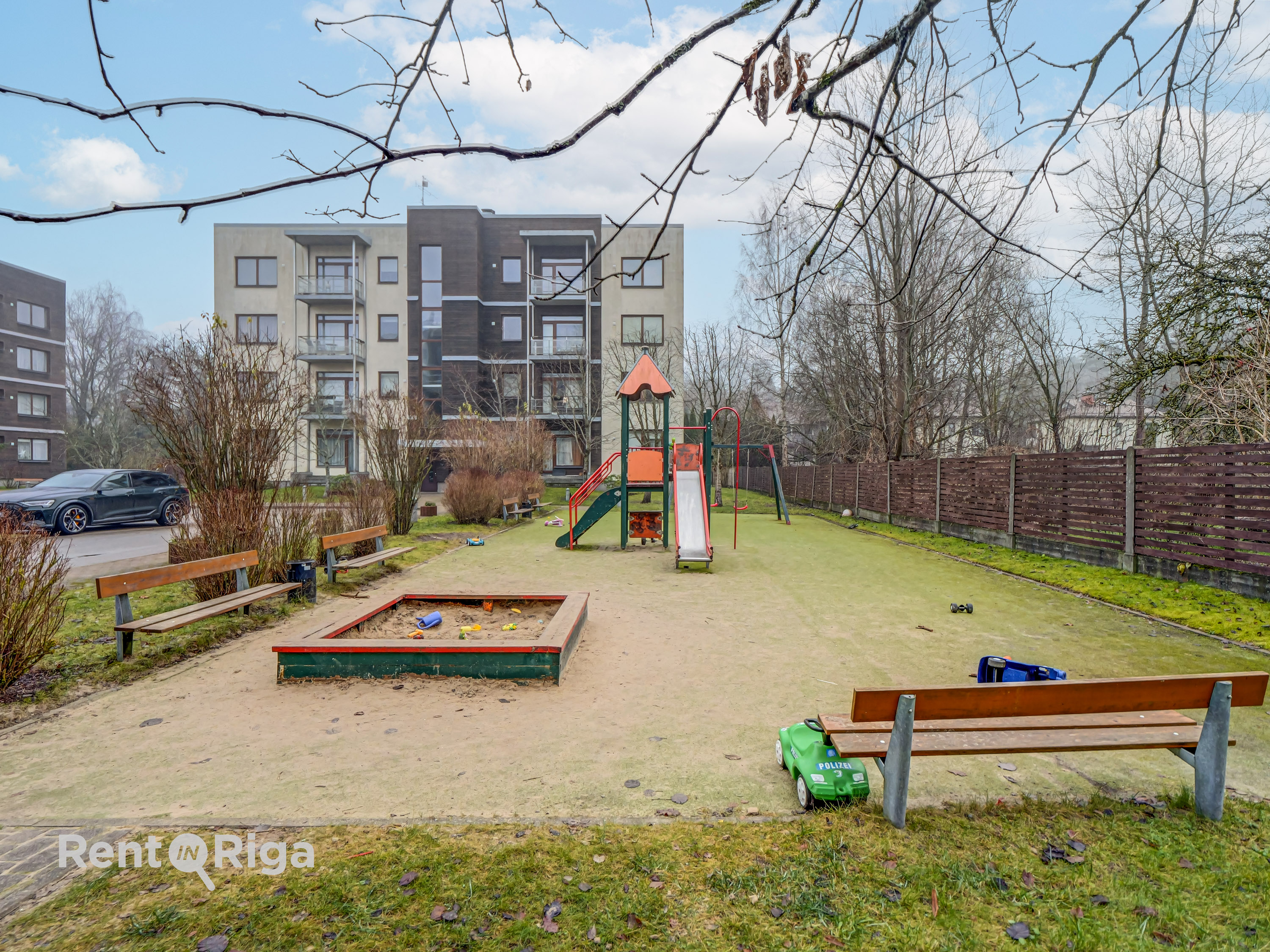 Pārdod dzīvokli, Dumbrāja iela 18 k1 - Attēls 1