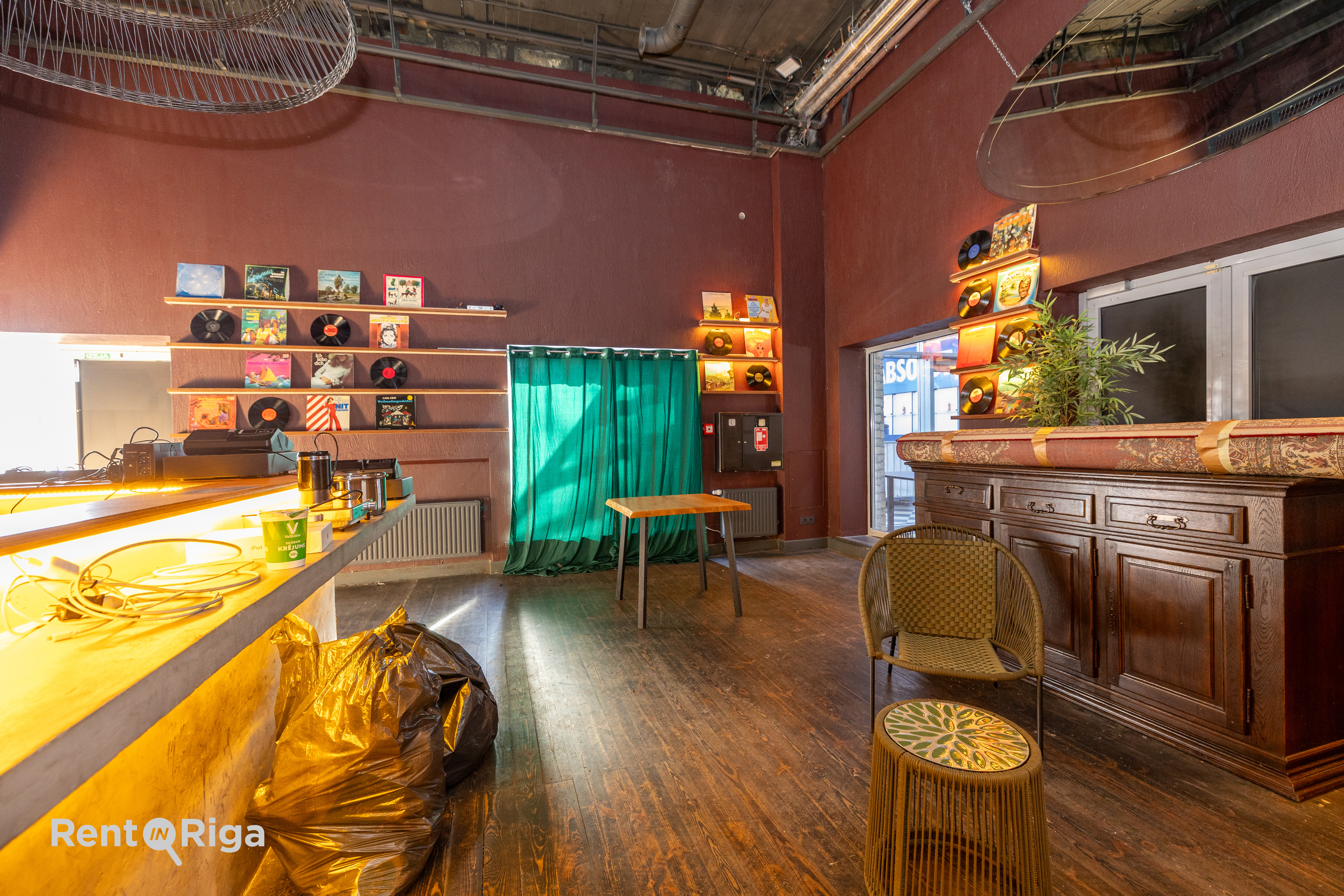 Retail premises for rent, Briāna street - Image 1