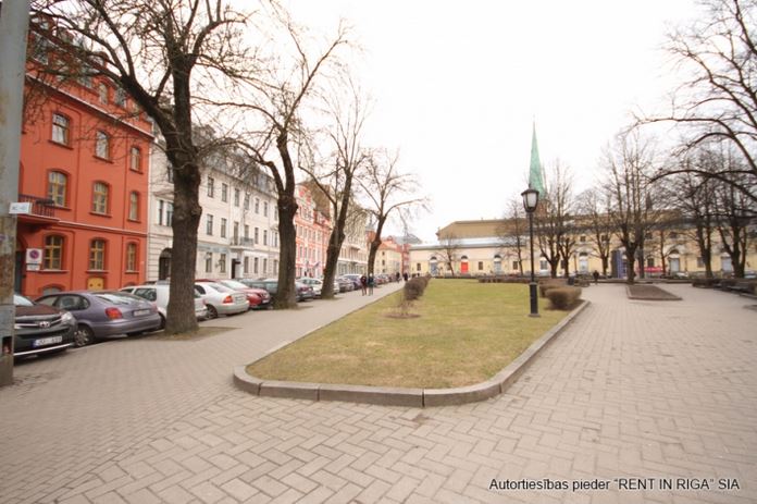 Pārdod dzīvokli, Jēkaba iela 26/28 - Attēls 1