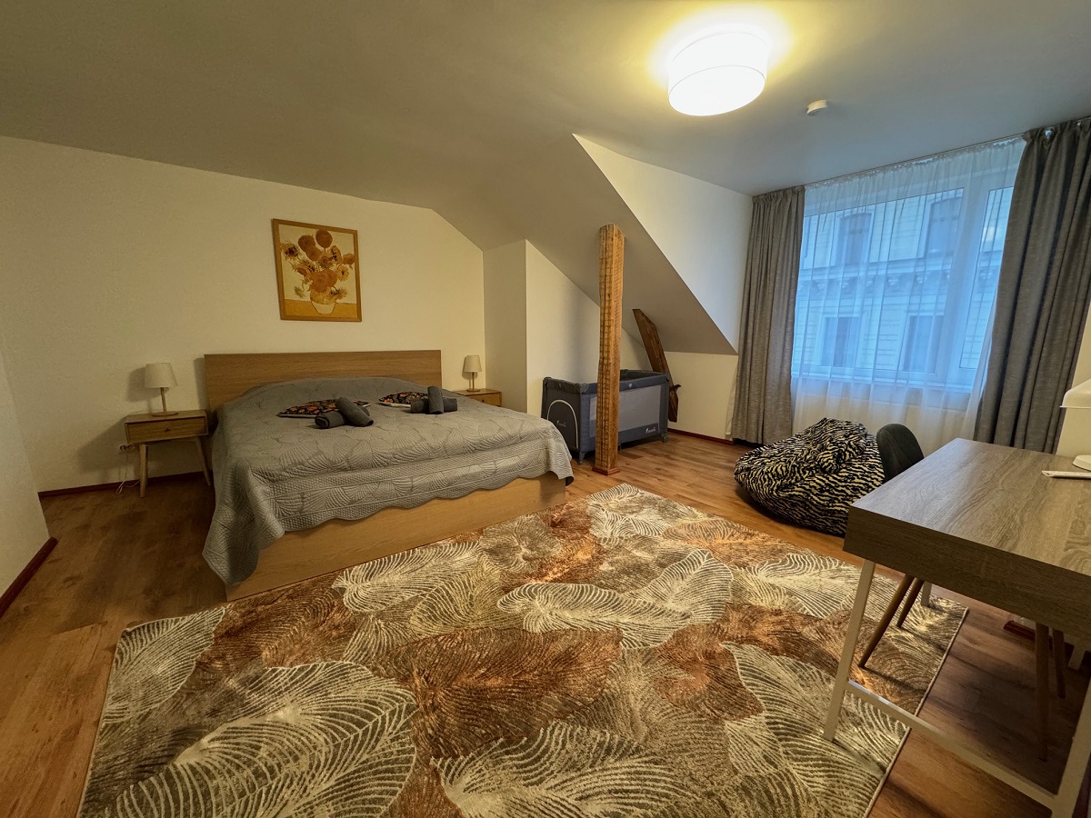 Apartment for rent, Dzirnavu street 55 - Image 1