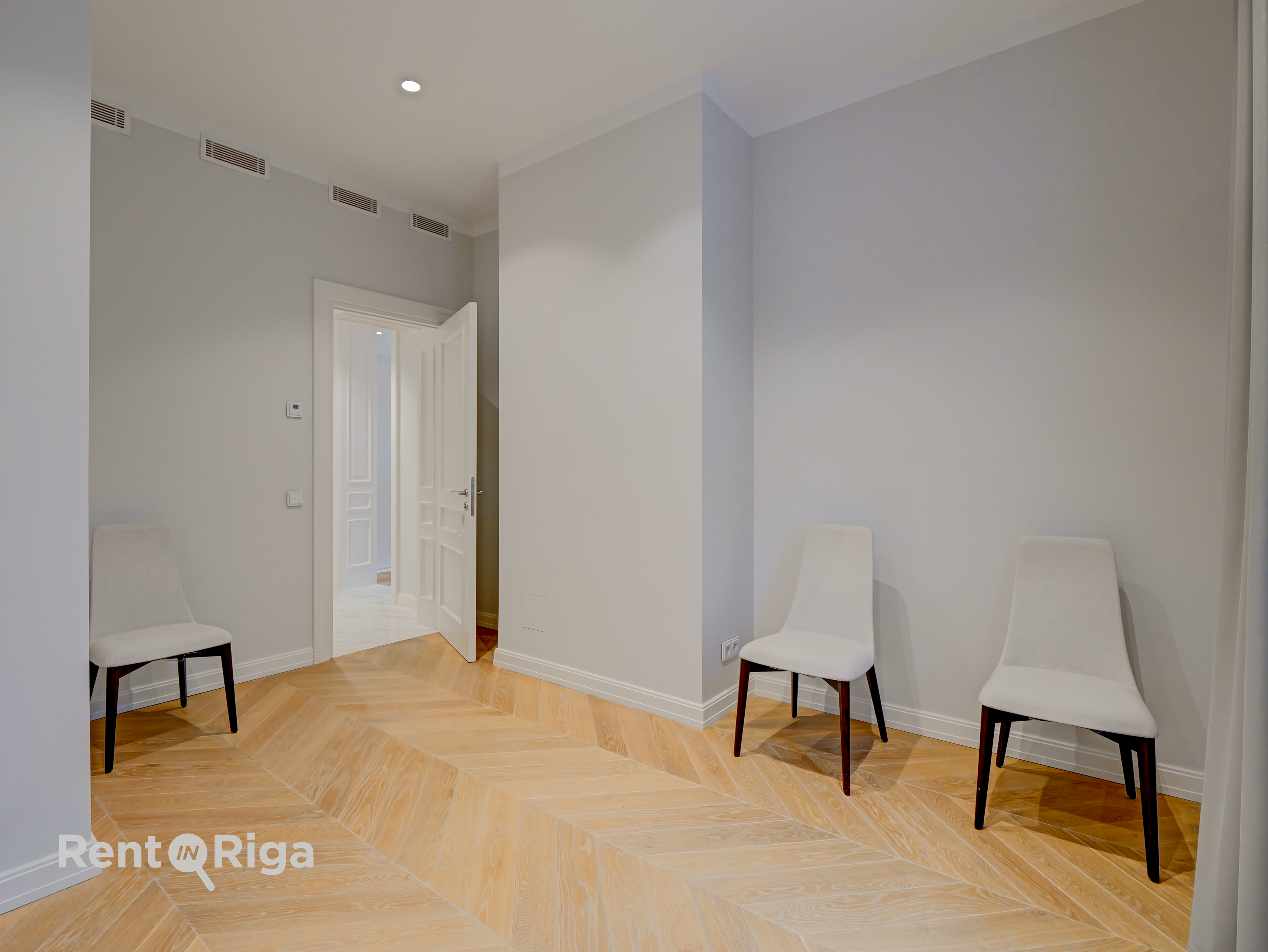 Izīrē dzīvokli, Elizabetes iela 18 - Attēls 1