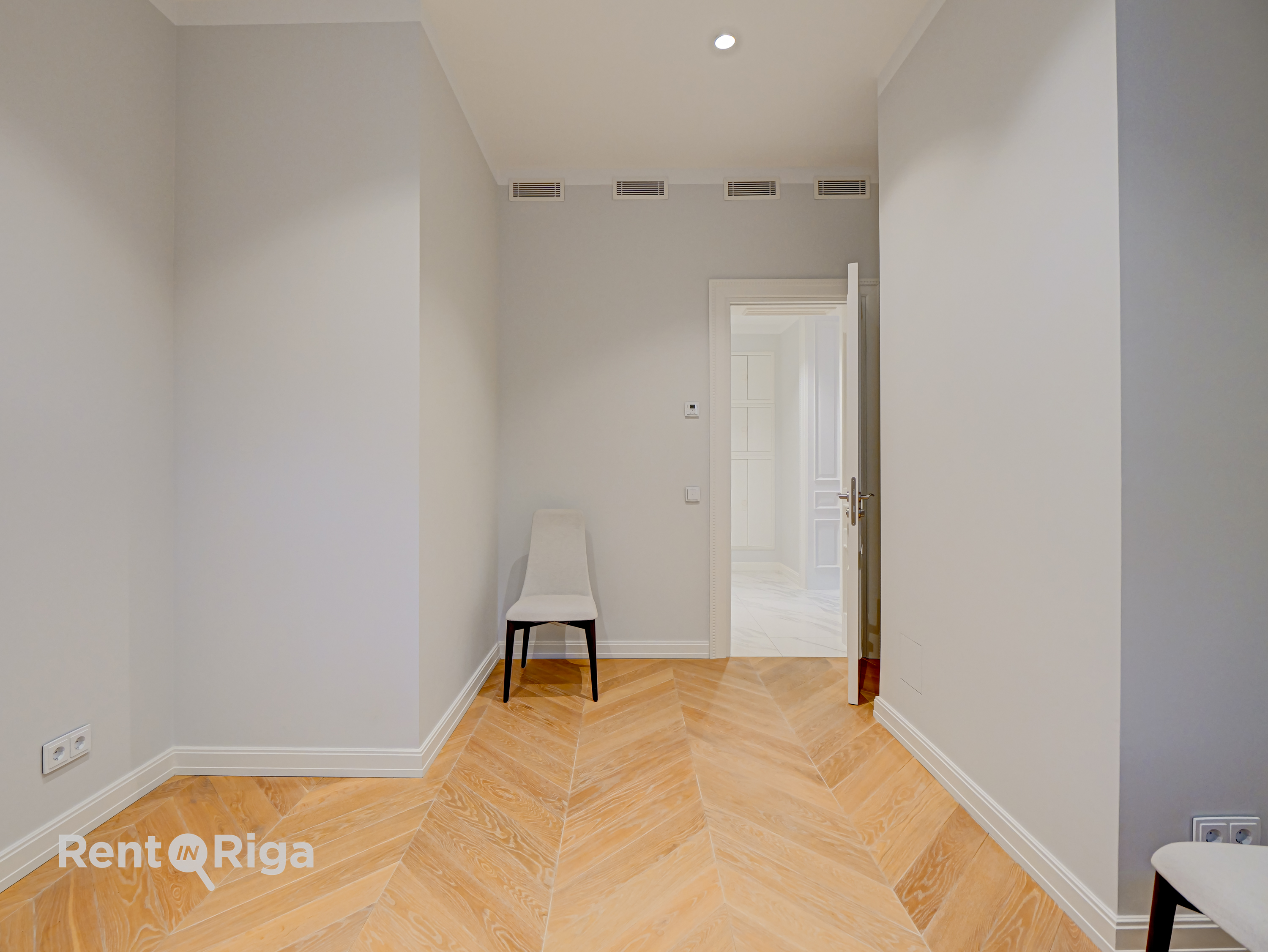 Izīrē dzīvokli, Elizabetes iela 18 - Attēls 1