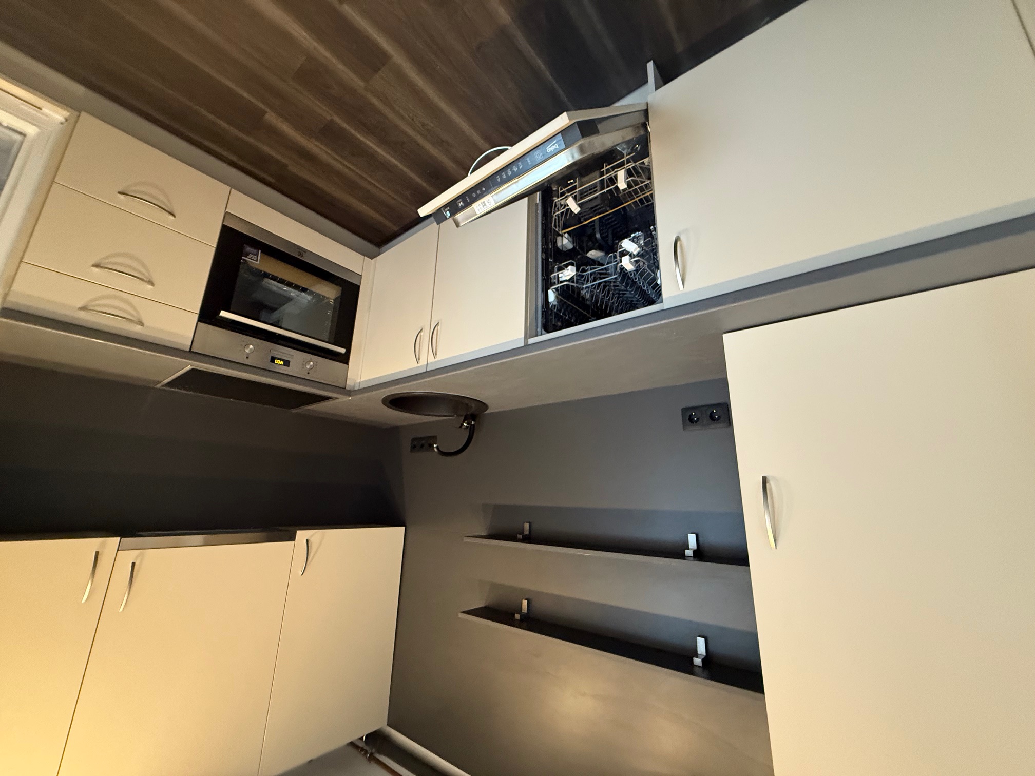 Apartment for rent, Lāčplēša street 96 - Image 1