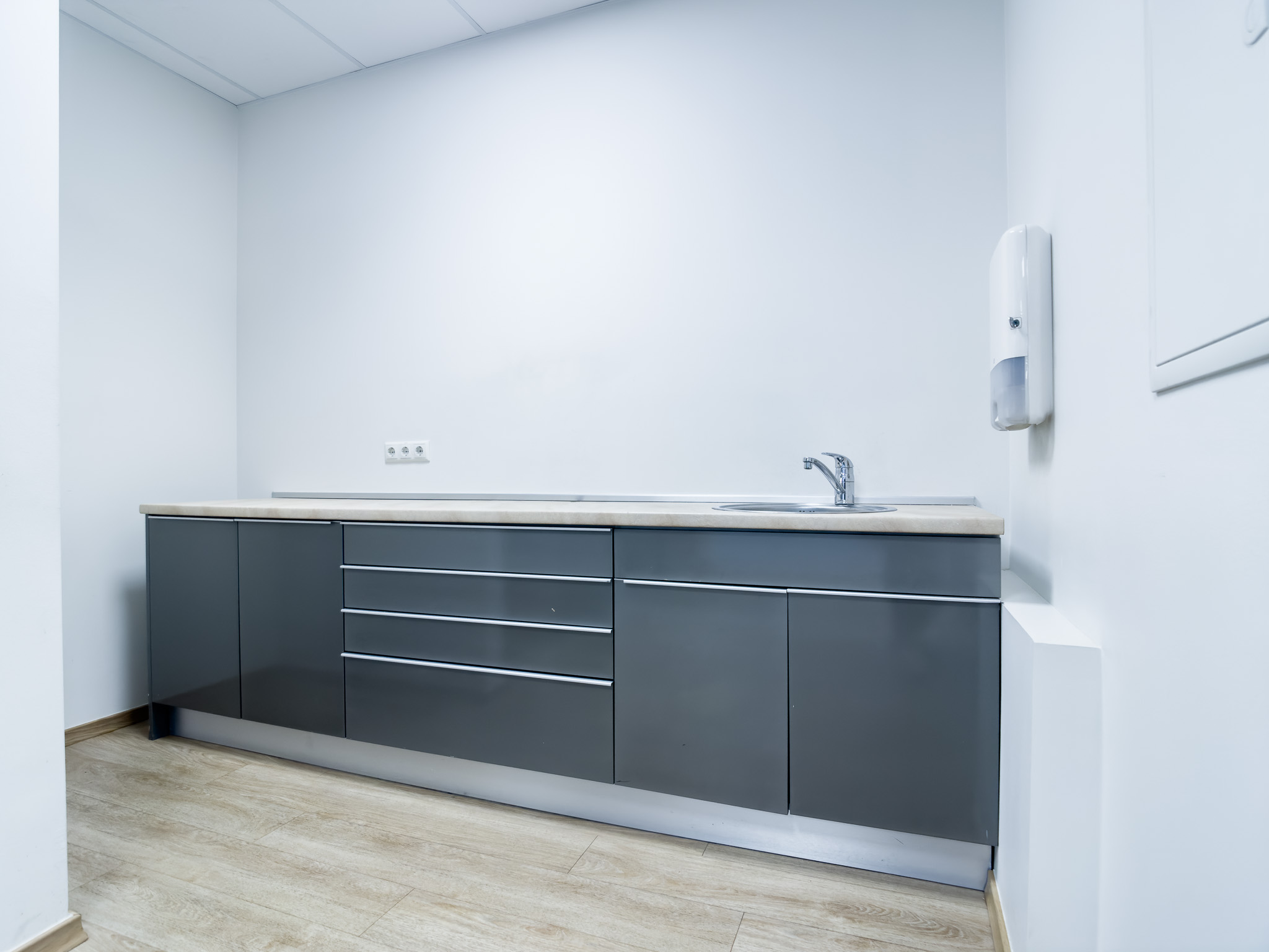 Office for rent, Duntes street - Image 1