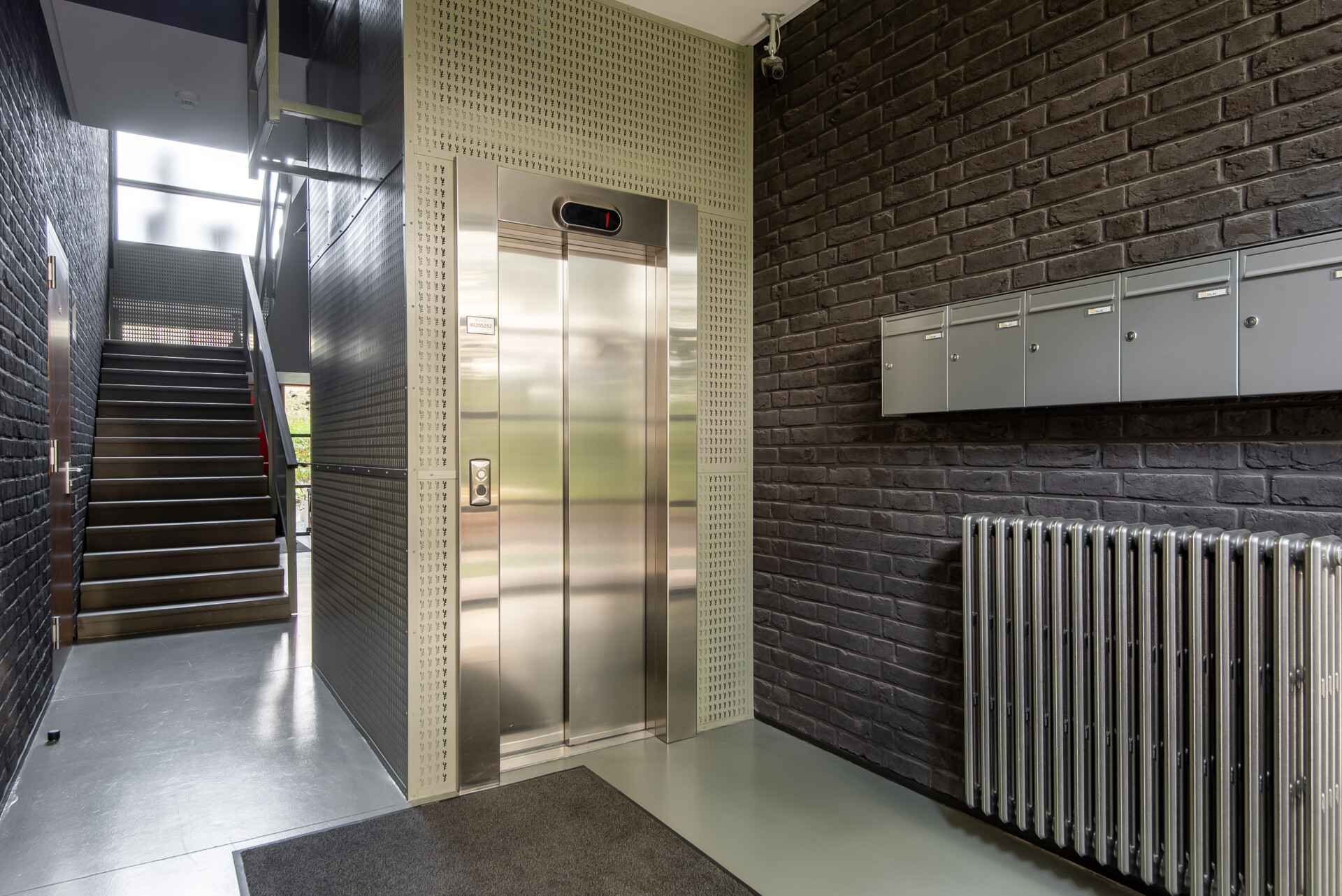 Izīrē dzīvokli, Balasta dambis iela 72 - Attēls 1