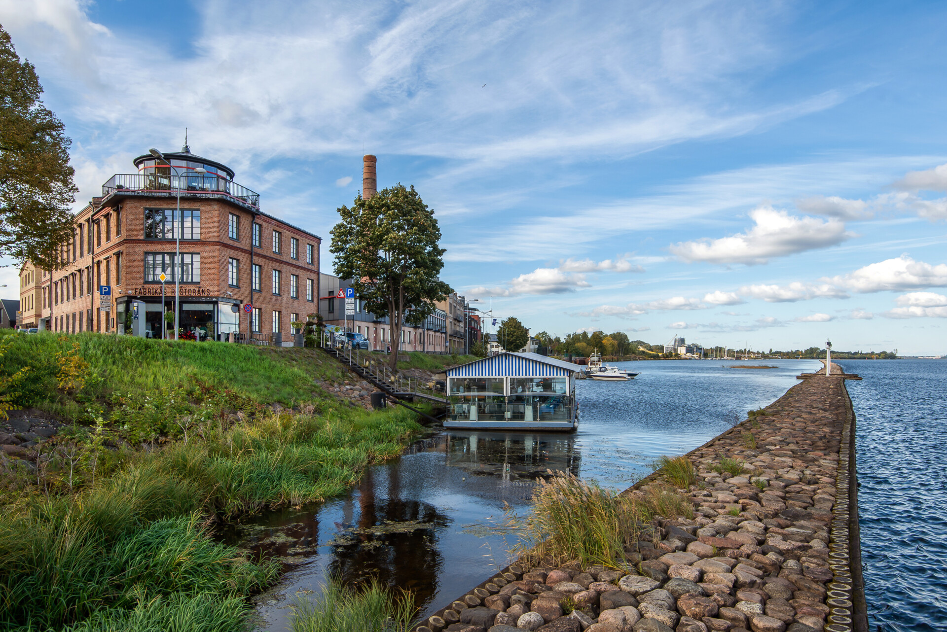 Izīrē dzīvokli, Balasta dambis iela 72 - Attēls 1