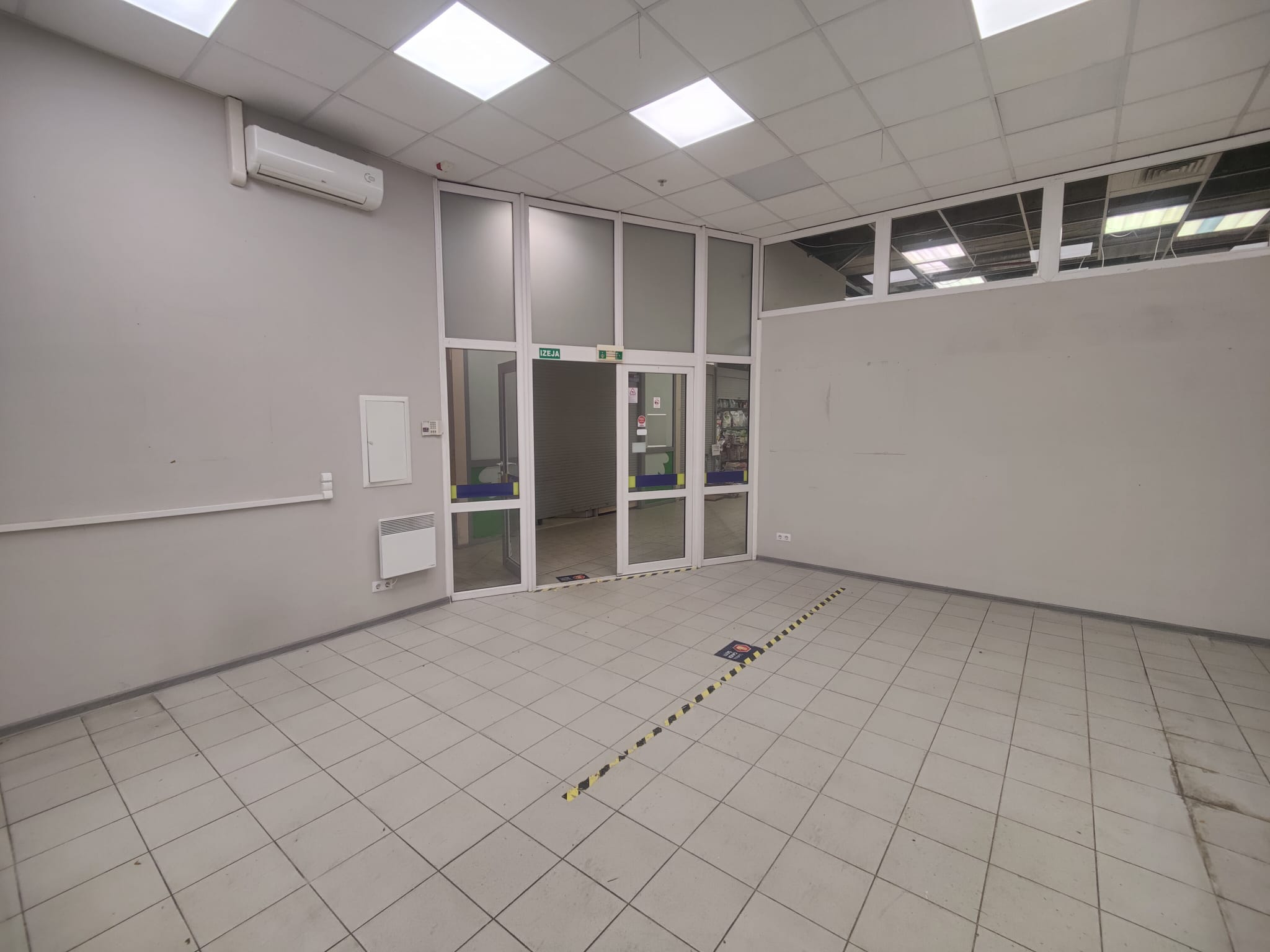 Iznomā tirdzniecības telpas, Lubānas iela - Attēls 1