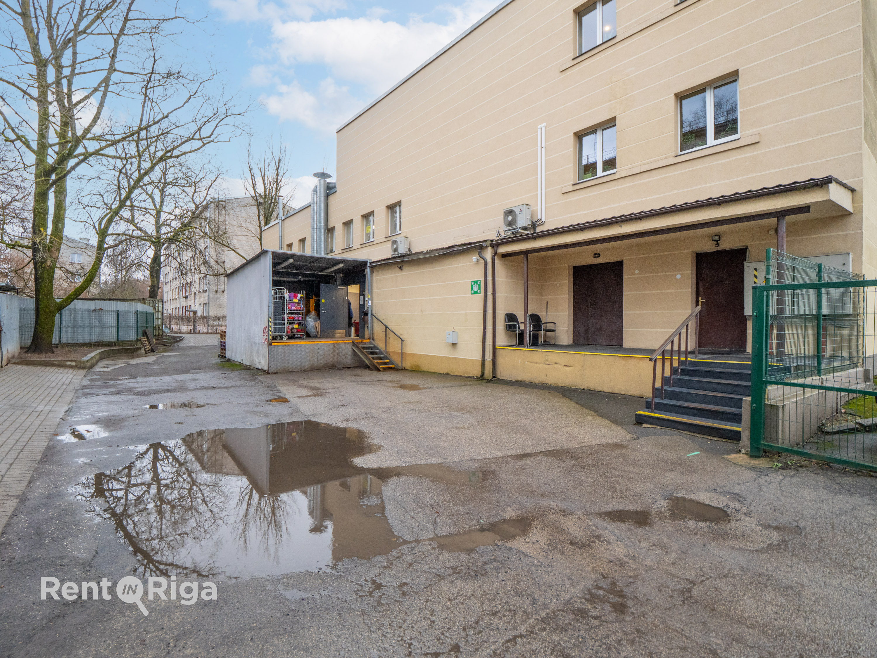 Iznomā tirdzniecības telpas, Valdeķu iela iela - Attēls 1