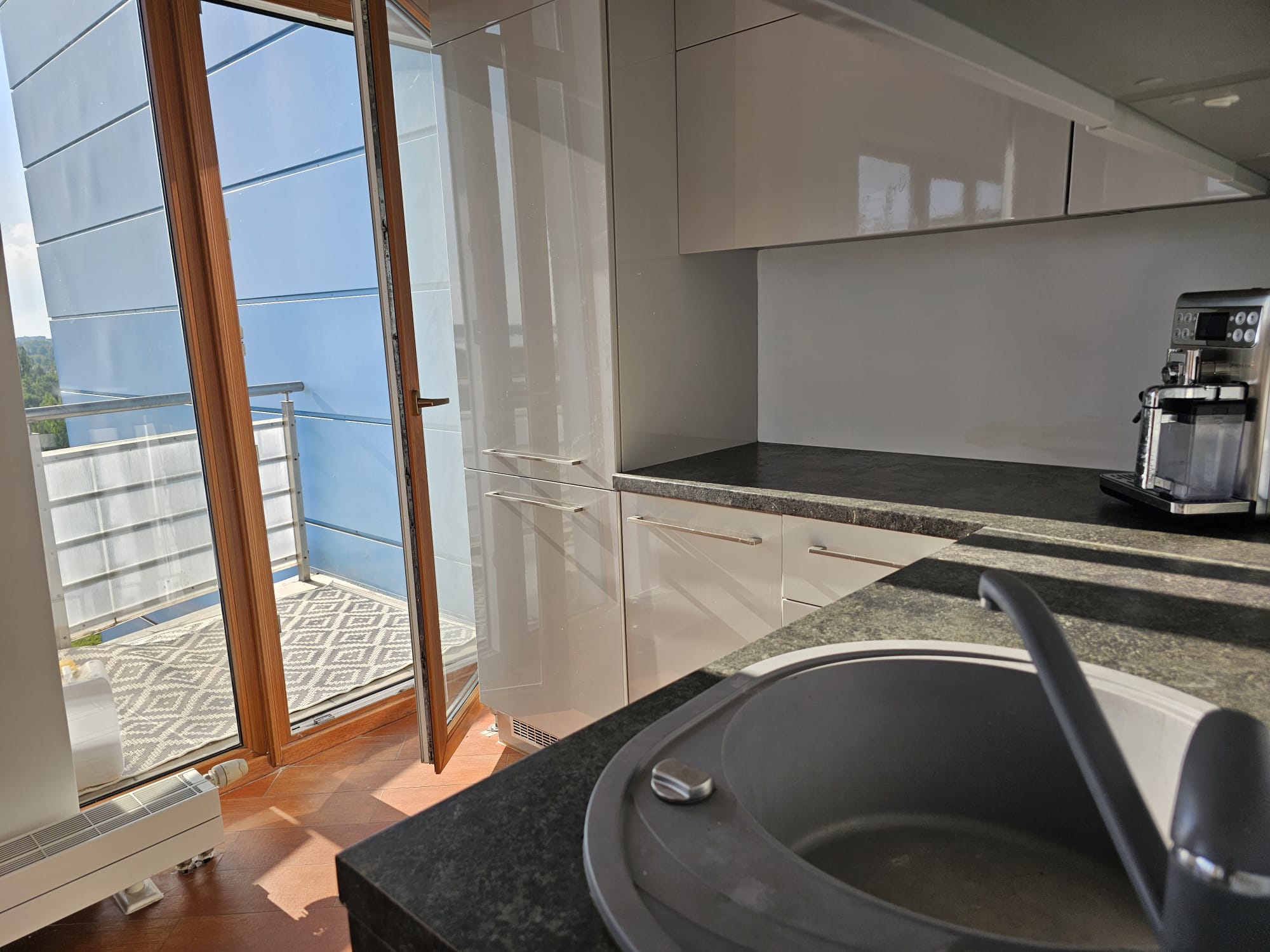 Продают квартиру, улица Mirdzas Ķempes 4 - Изображение 1