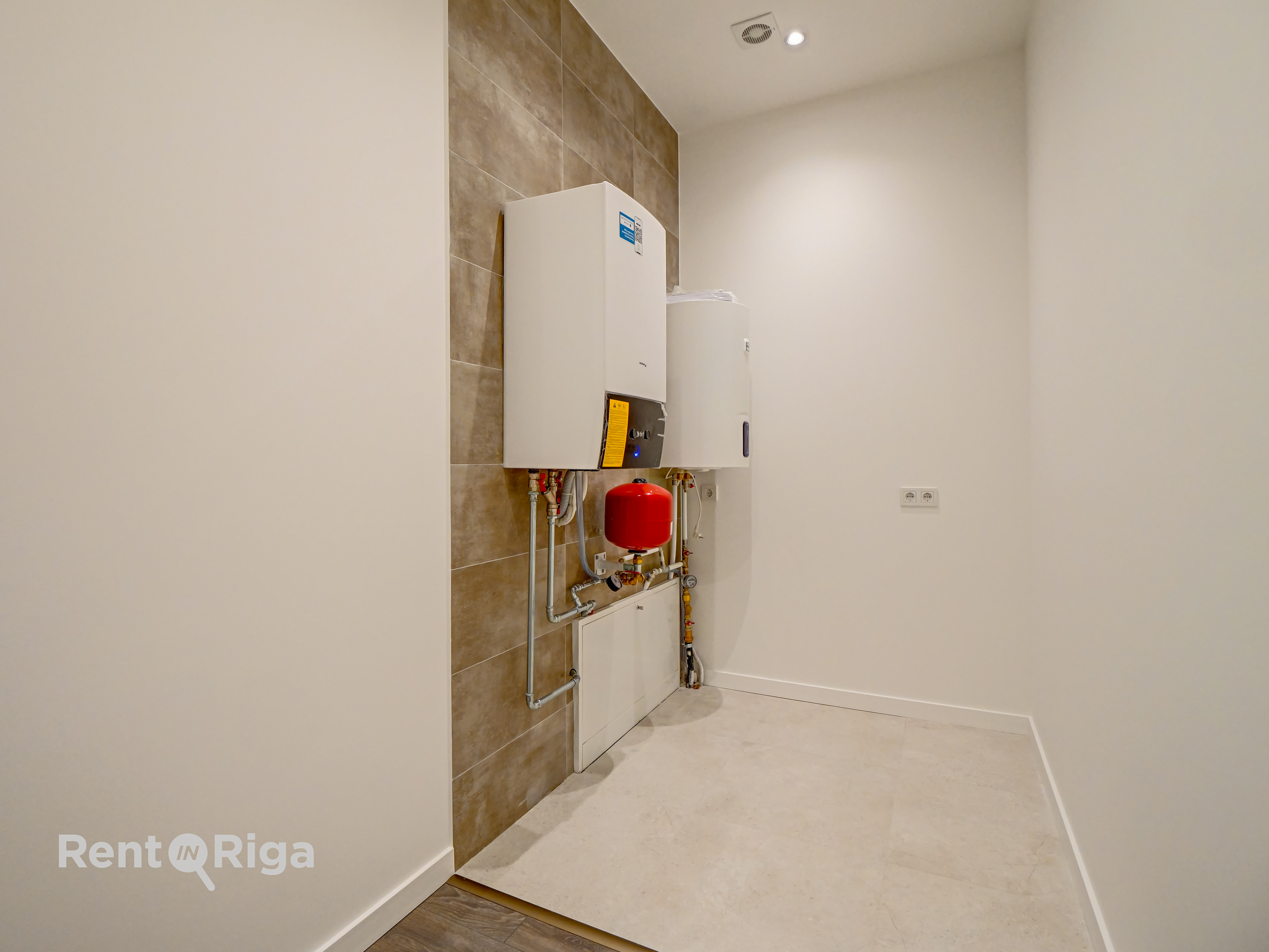 Pārdod māju, Raiņa iela - Attēls 1