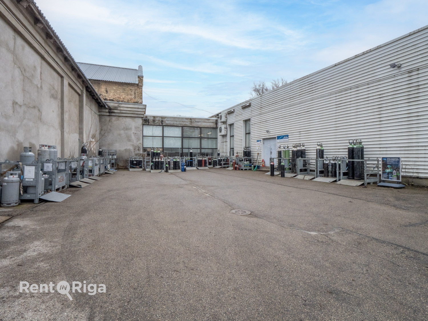 Iznomā noliktavu, Kapseļu iela iela - Attēls 1