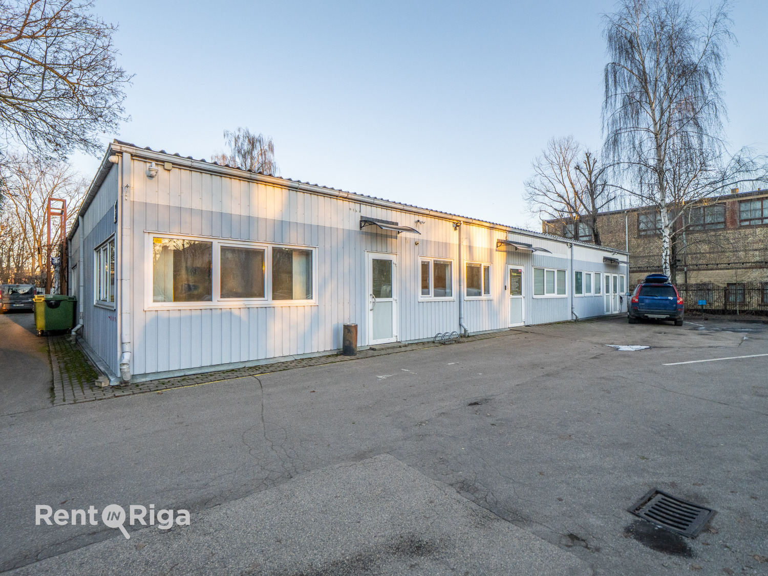 Iznomā noliktavu, Barona iela iela - Attēls 1