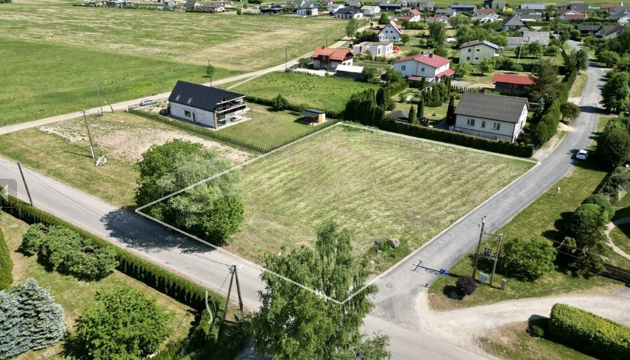 Pārdod zemi, Strauta iela - Attēls 1