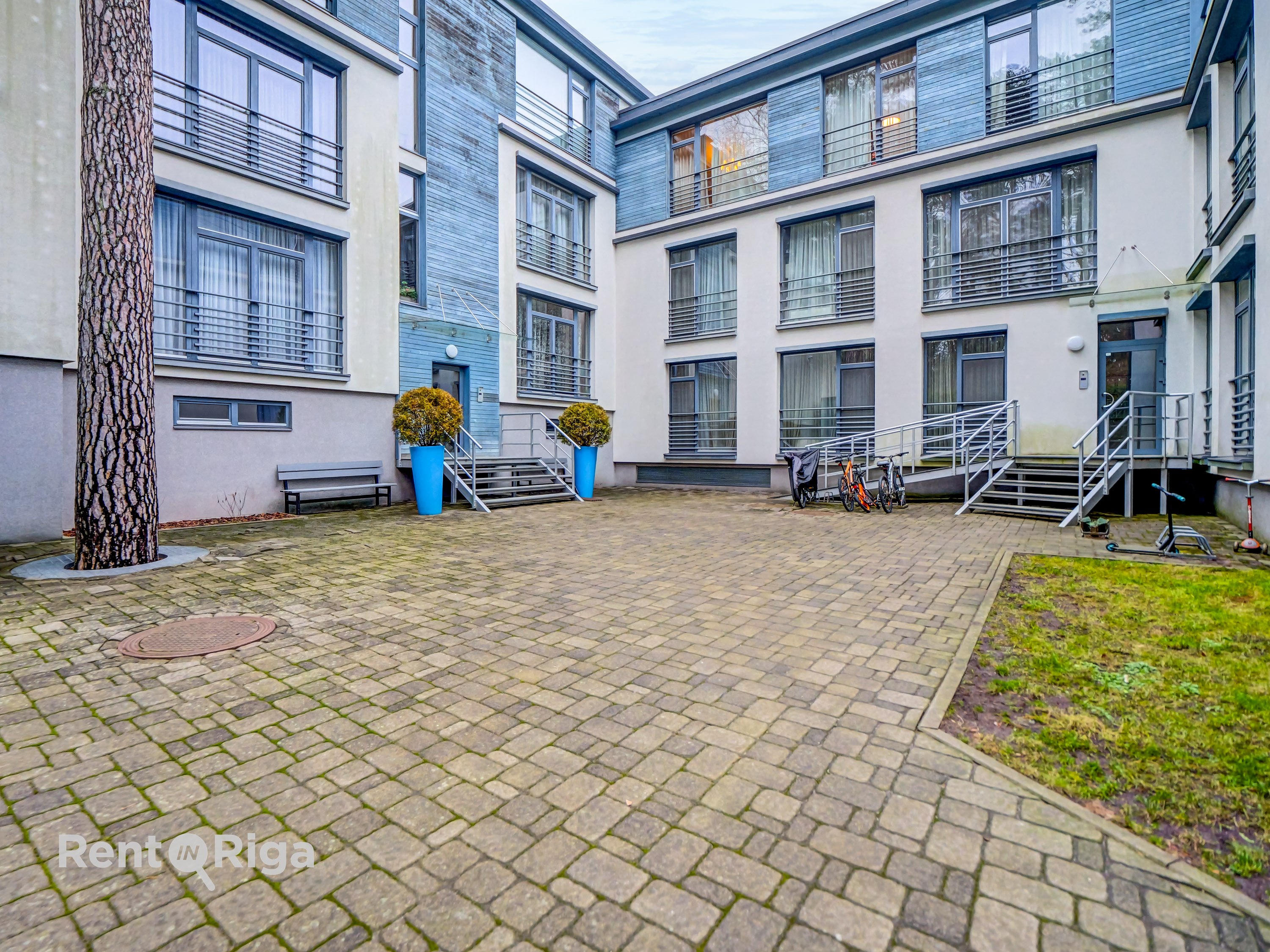 Pārdod dzīvokli, Kāpu iela 95 - Attēls 1