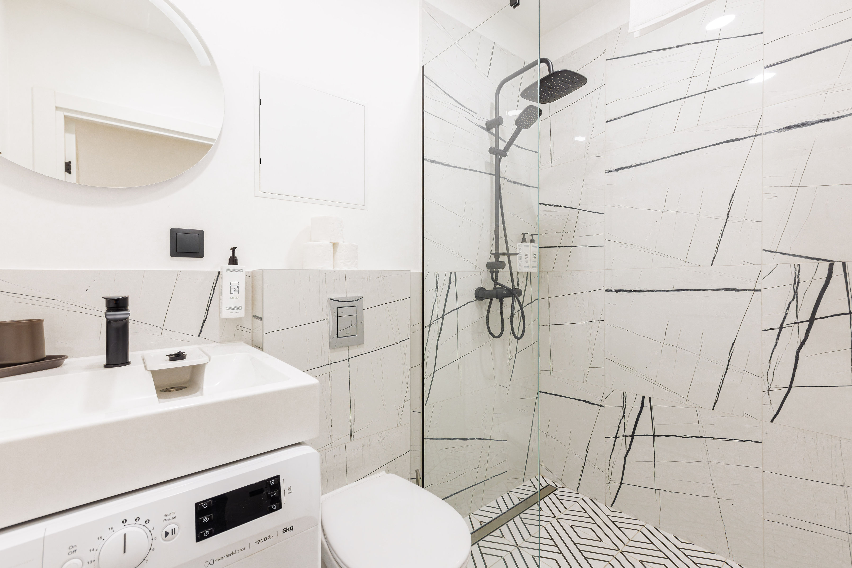 Izīrē dzīvokli, Merķeļa iela 8 - Attēls 1