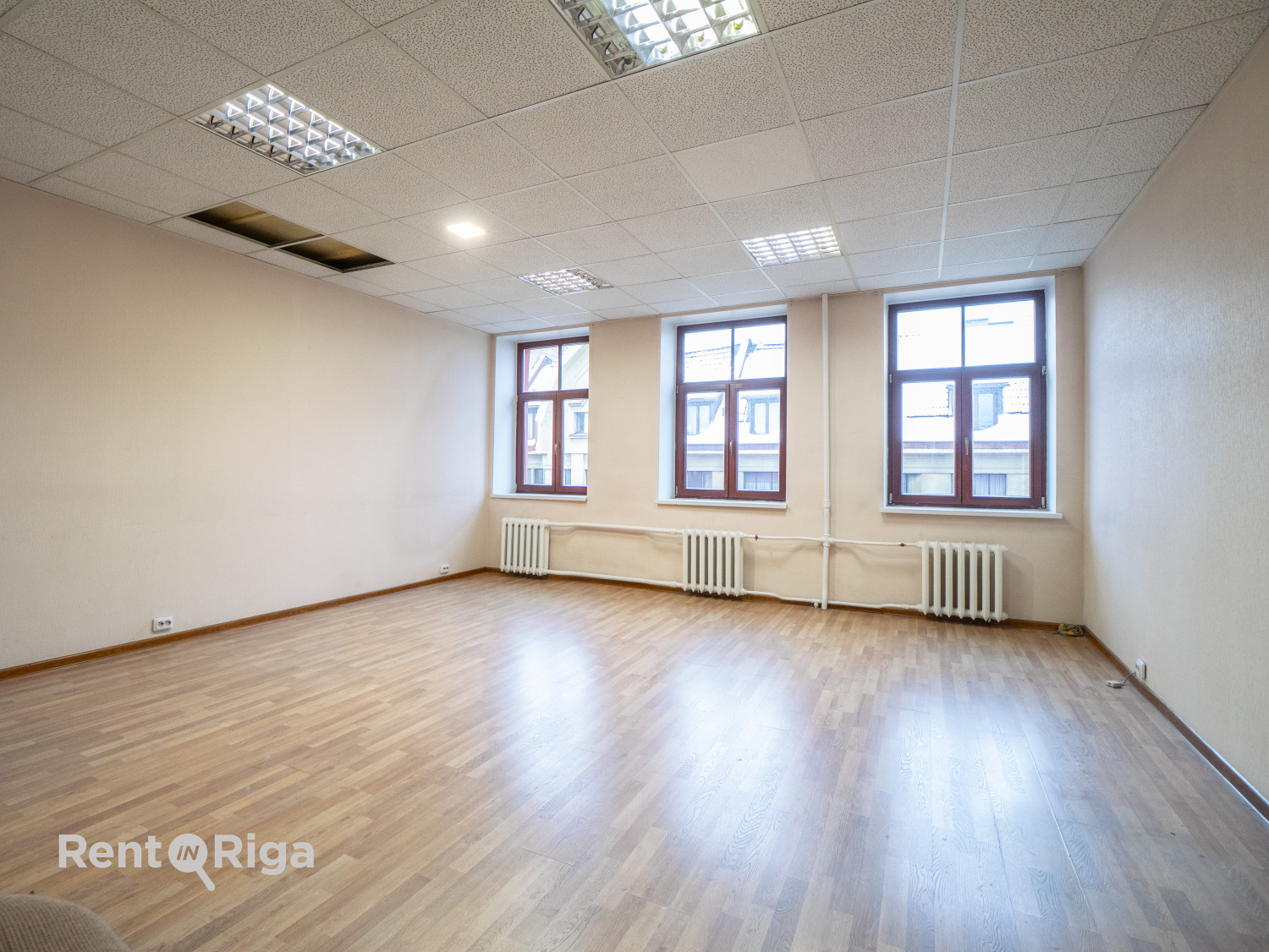 Iznomā biroju, Dzirnavu iela - Attēls 1