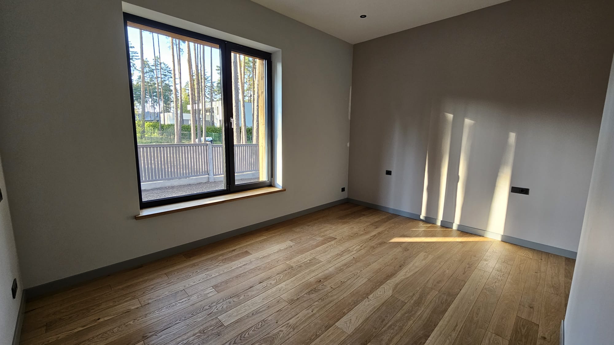 Pārdod māju, Ezerskatu iela - Attēls 1