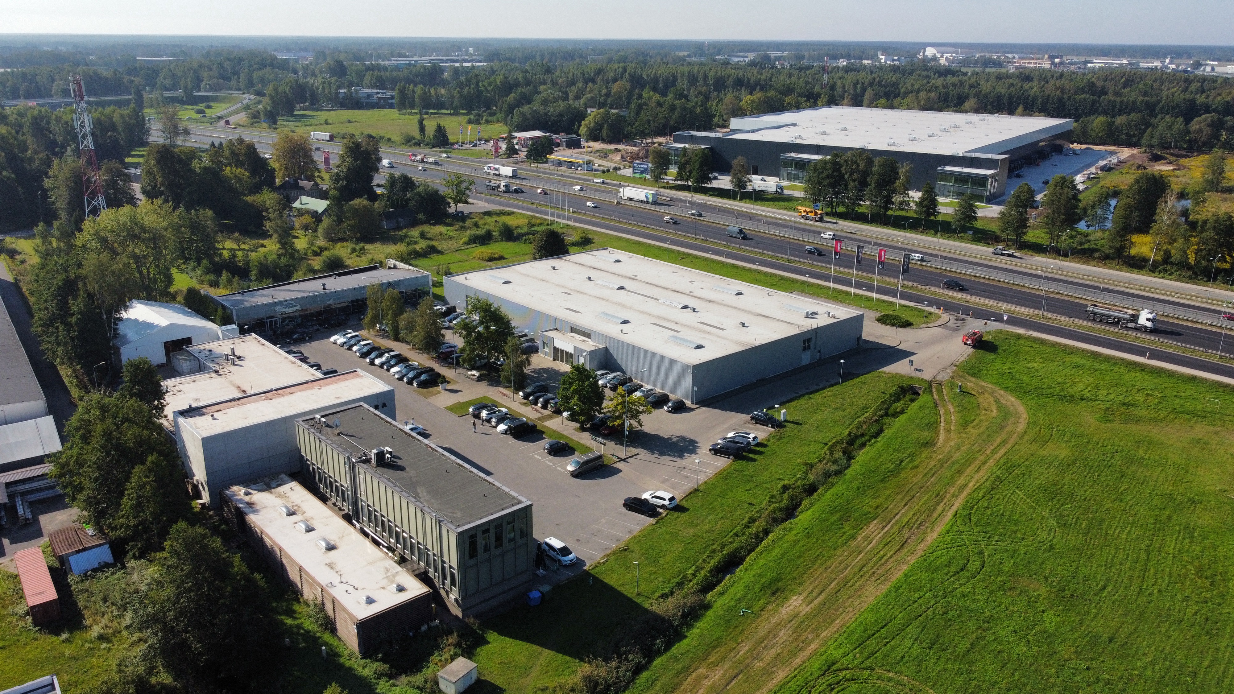 Pārdod noliktavu, Kārļa Ulmaņa gatve - Attēls 1