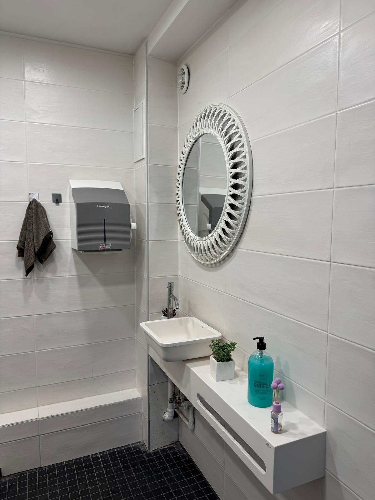 Pārdod tirdzniecības telpas, Brīvības gatve - Attēls 1