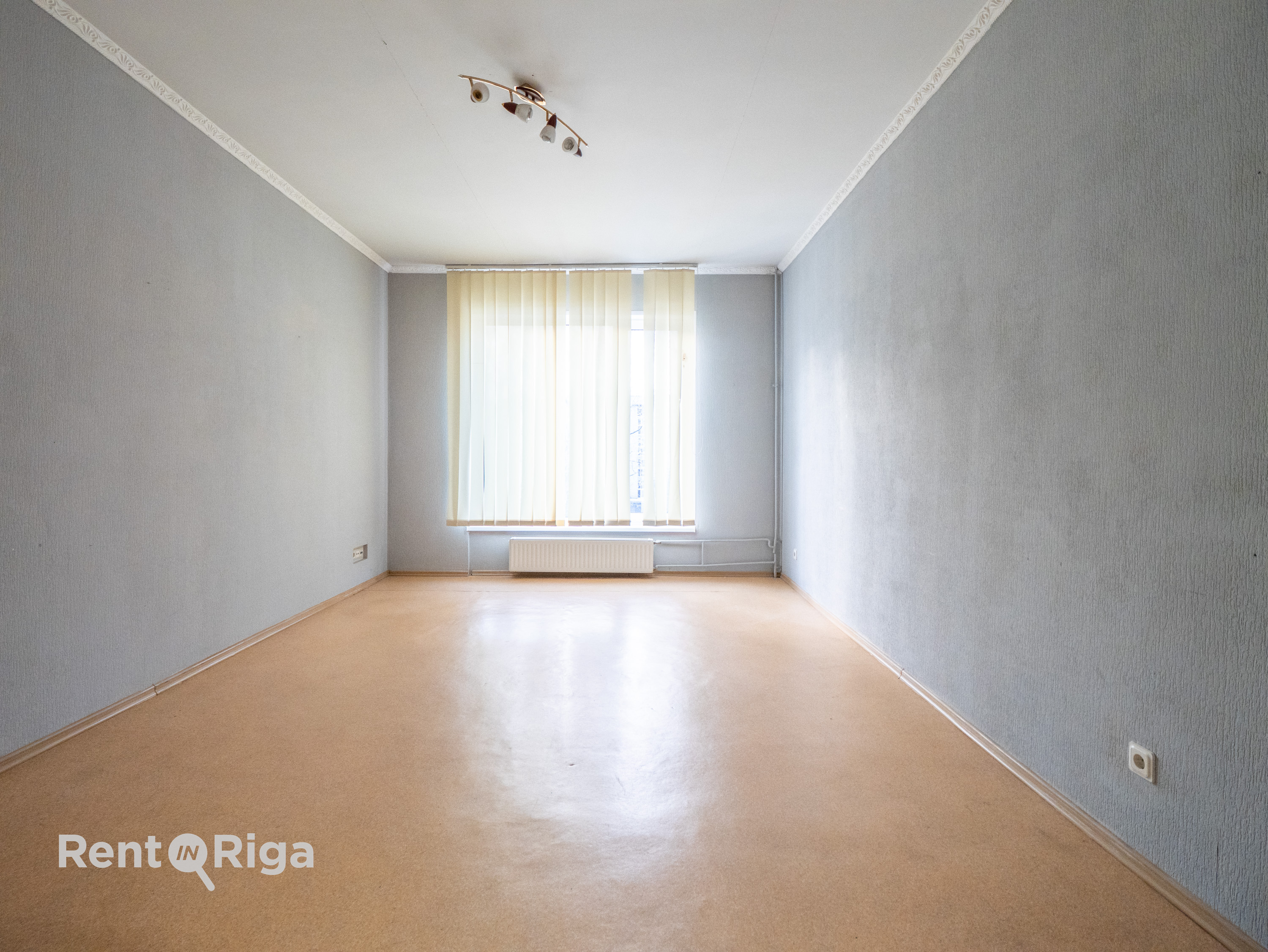 Pārdod biroju, Baltā iela - Attēls 1