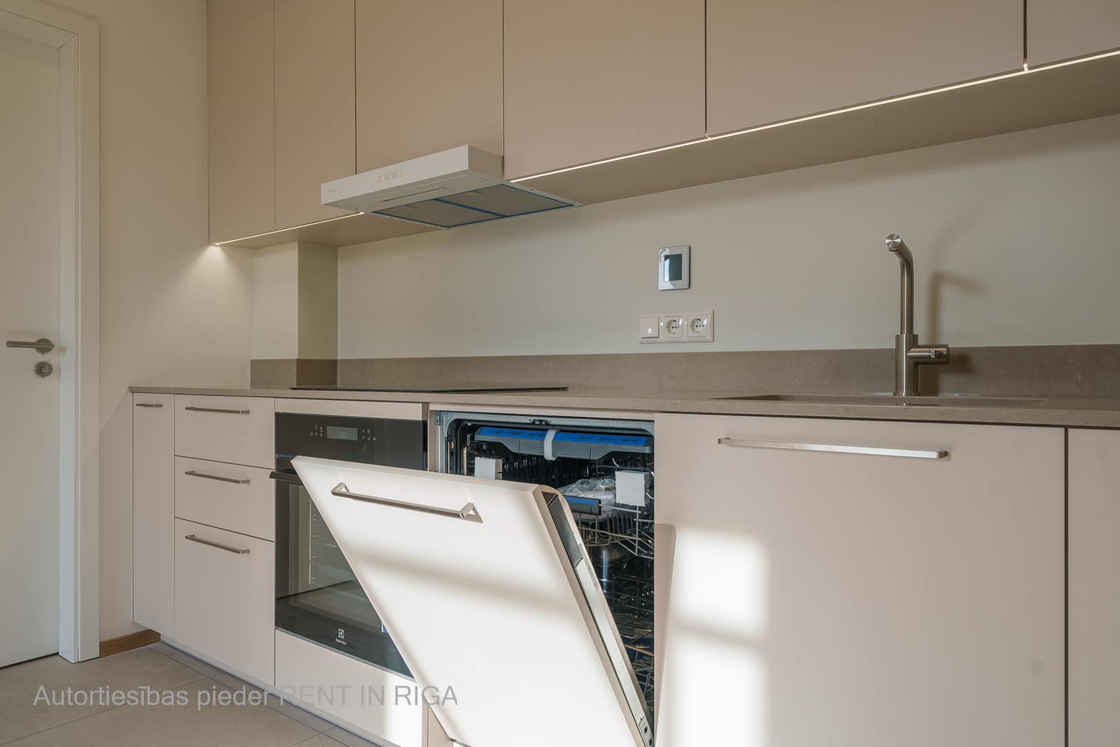 Izīrē dzīvokli, Eduarda Smiļģa iela 25 - Attēls 1