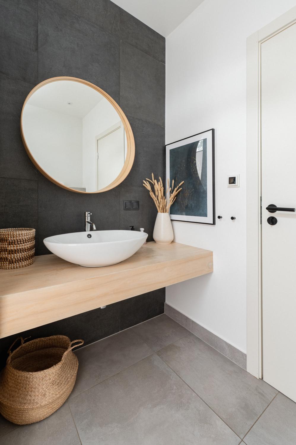 Izīrē māju, Mellužu prospekts iela - Attēls 1