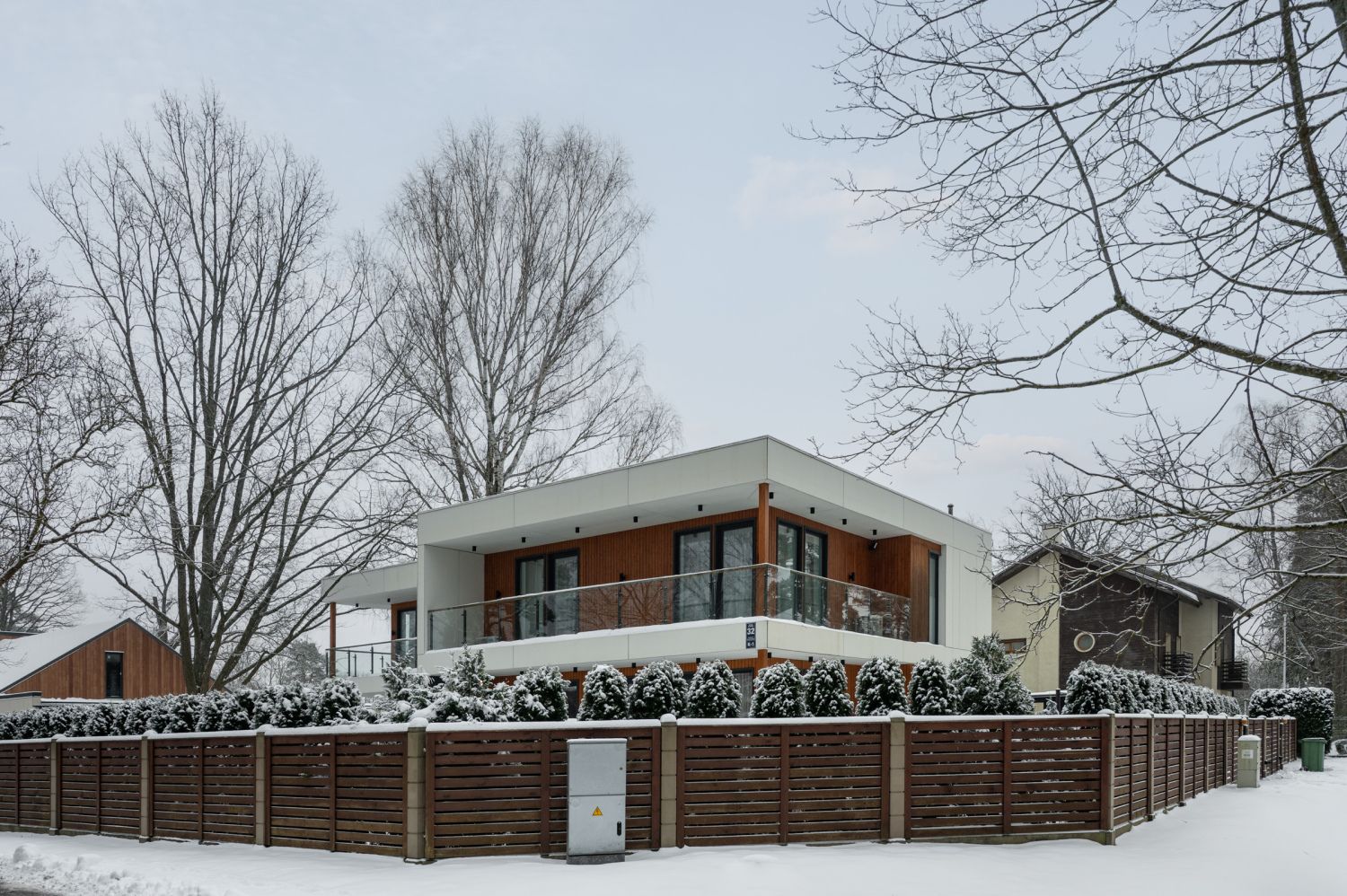 Izīrē māju, Mellužu prospekts iela - Attēls 1