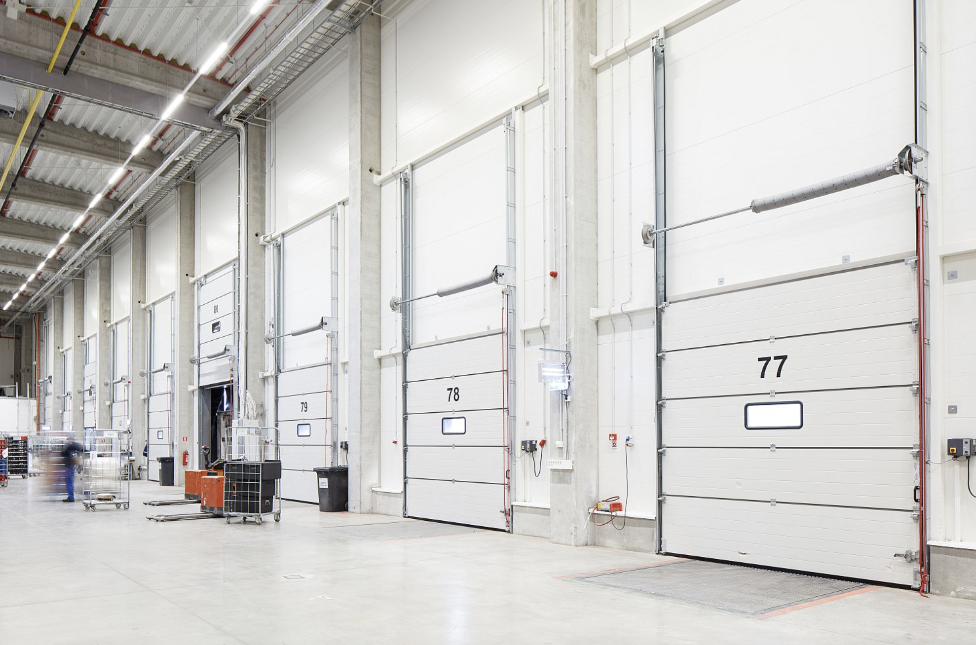 Iznomā noliktavu, Kroņi iela - Attēls 1