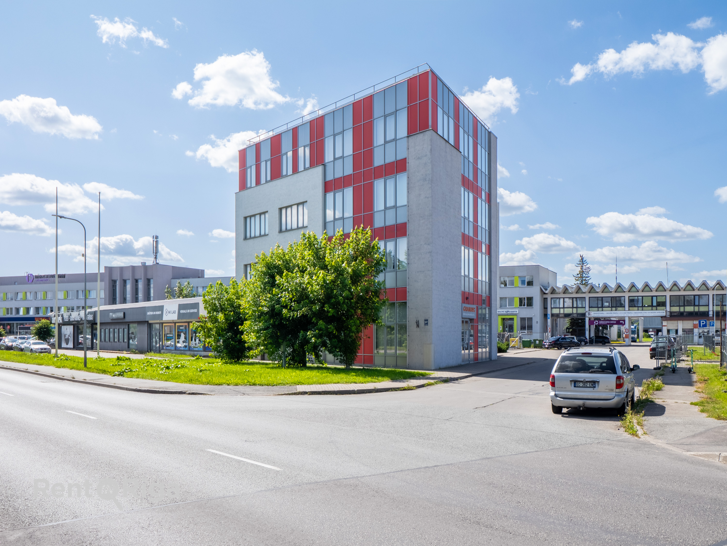 Iznomā tirdzniecības telpas, Dārzciema iela - Attēls 1