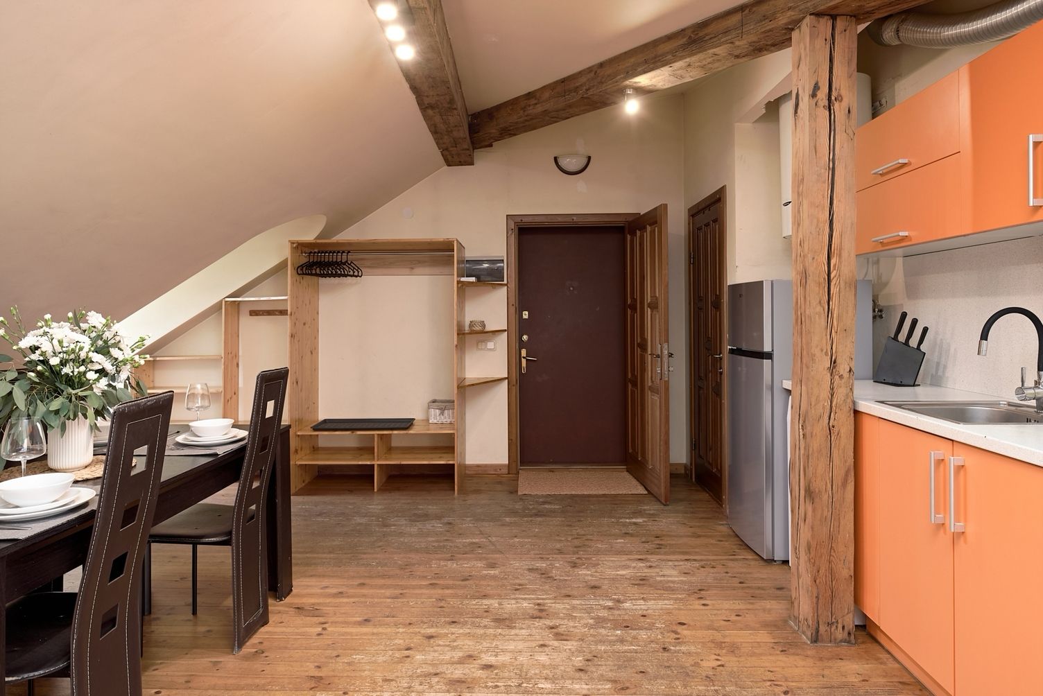 Izīrē dzīvokli, Jēkaba iela 3/5 - Attēls 1