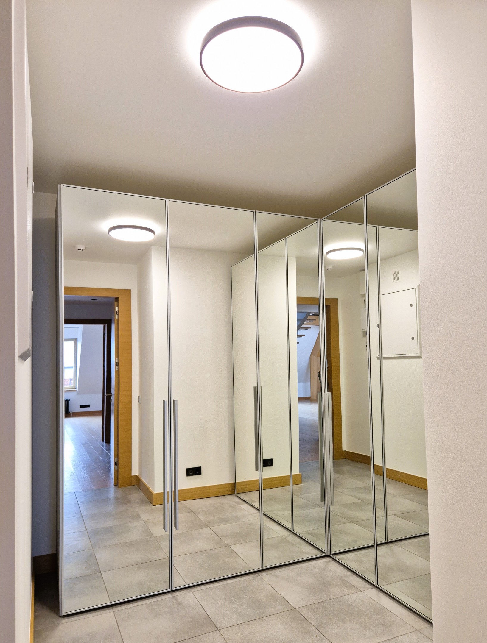 Pārdod dzīvokli, Teātra iela 2 - Attēls 1