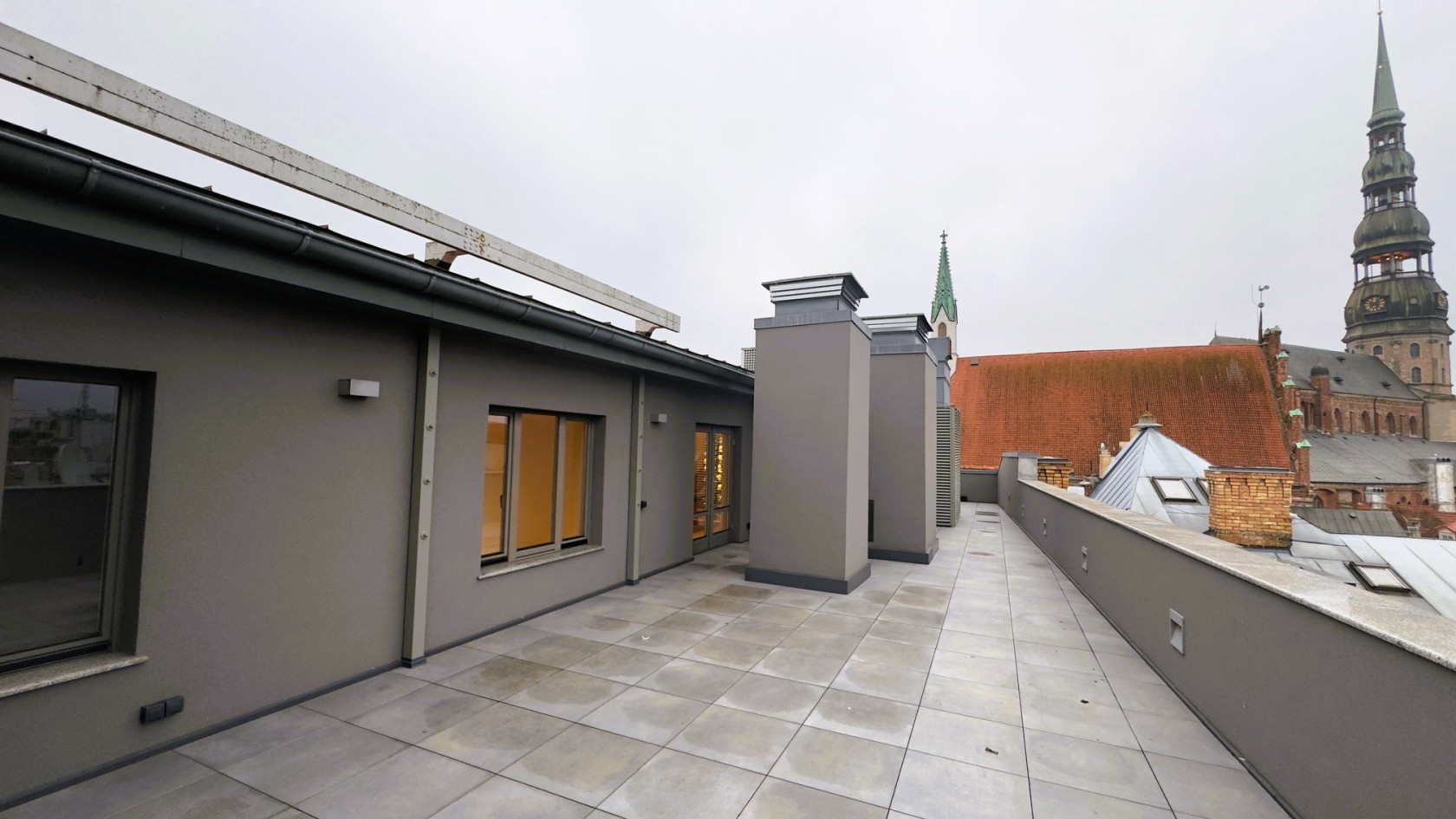 Pārdod dzīvokli, Teātra iela 2 - Attēls 1