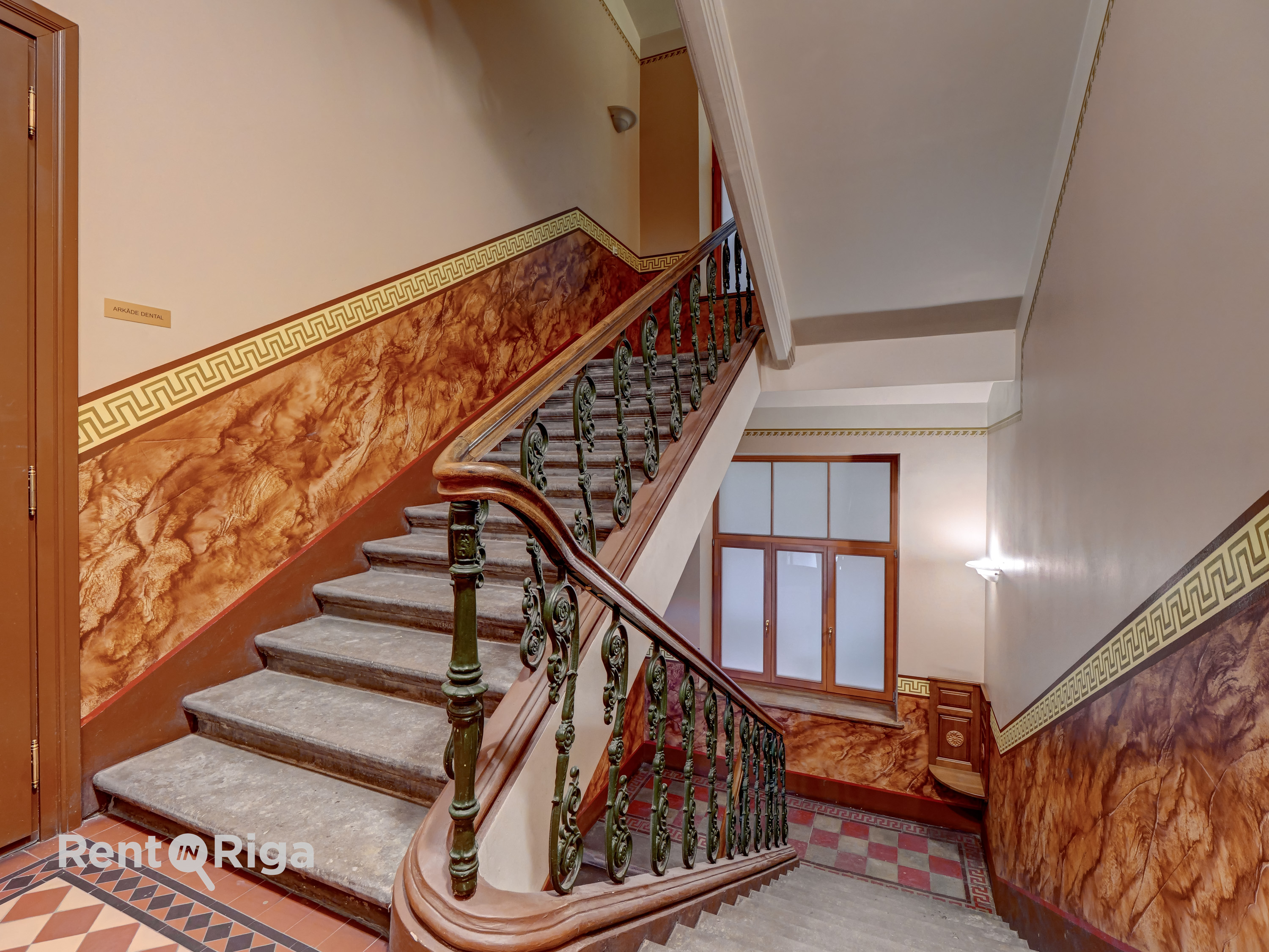 Izīrē dzīvokli, Raiņa bulvāris 2 - Attēls 1