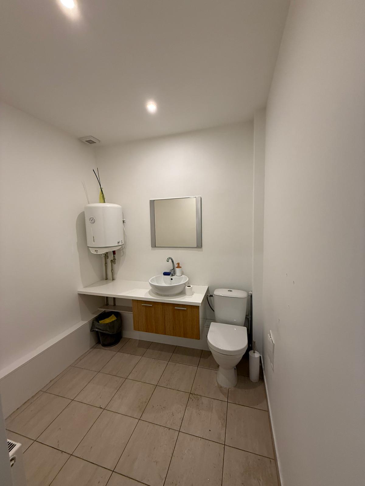 Retail premises for rent, Tērbatas street - Image 1