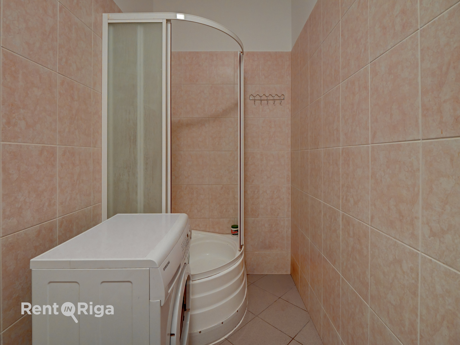 Pārdod māju, Steigas iela - Attēls 1